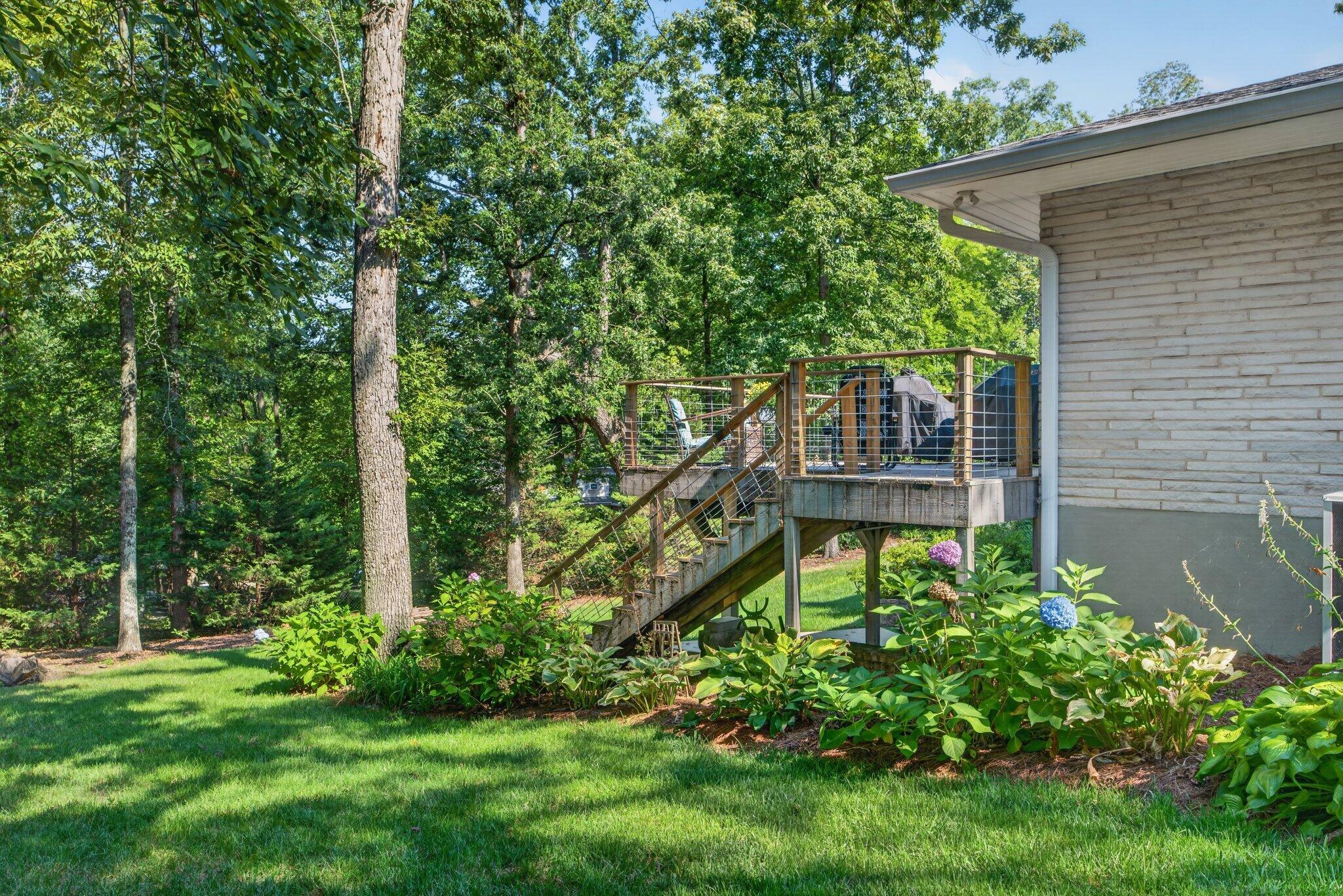 407 N Palisades Drive