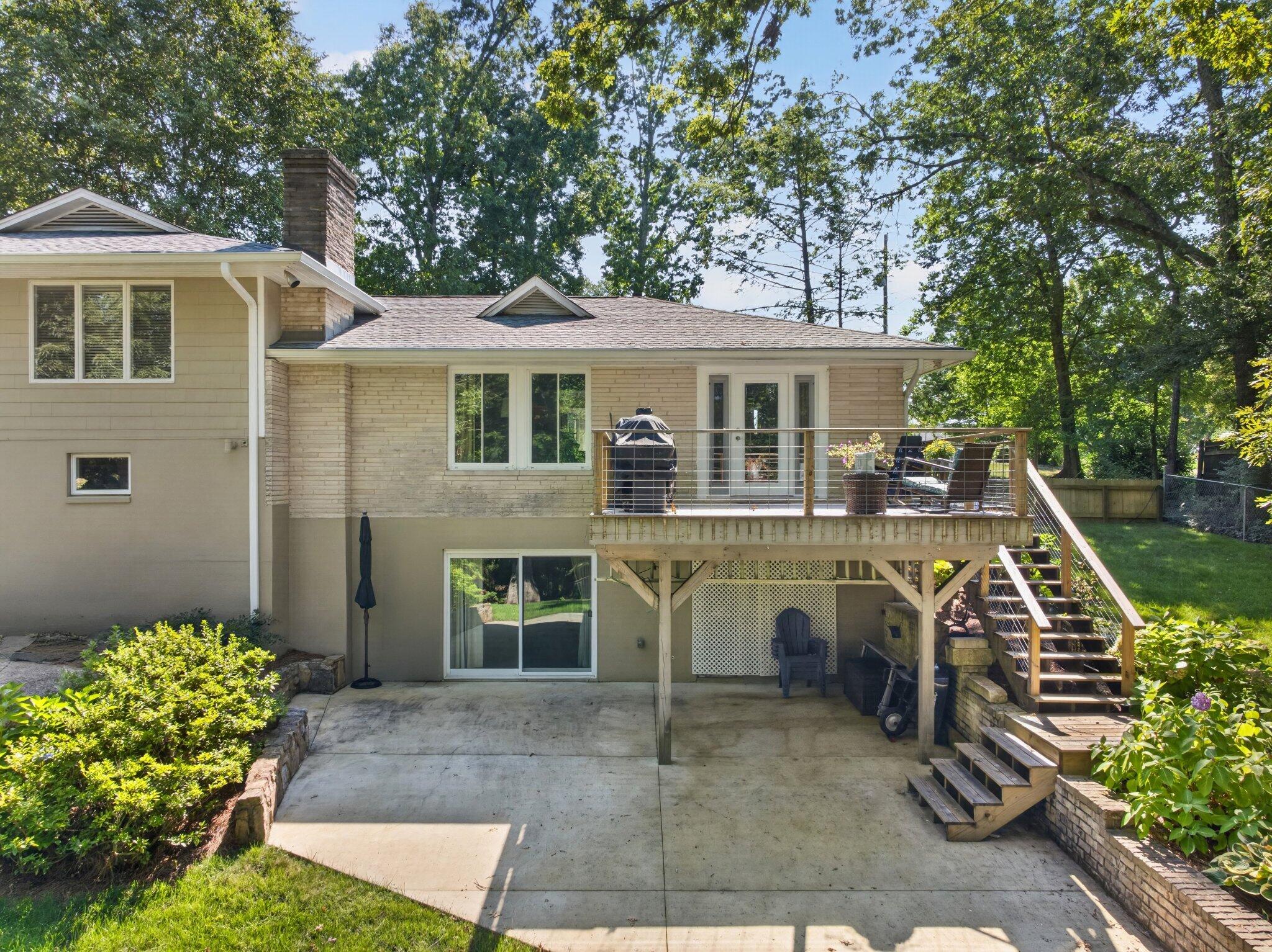 407 N Palisades Drive
