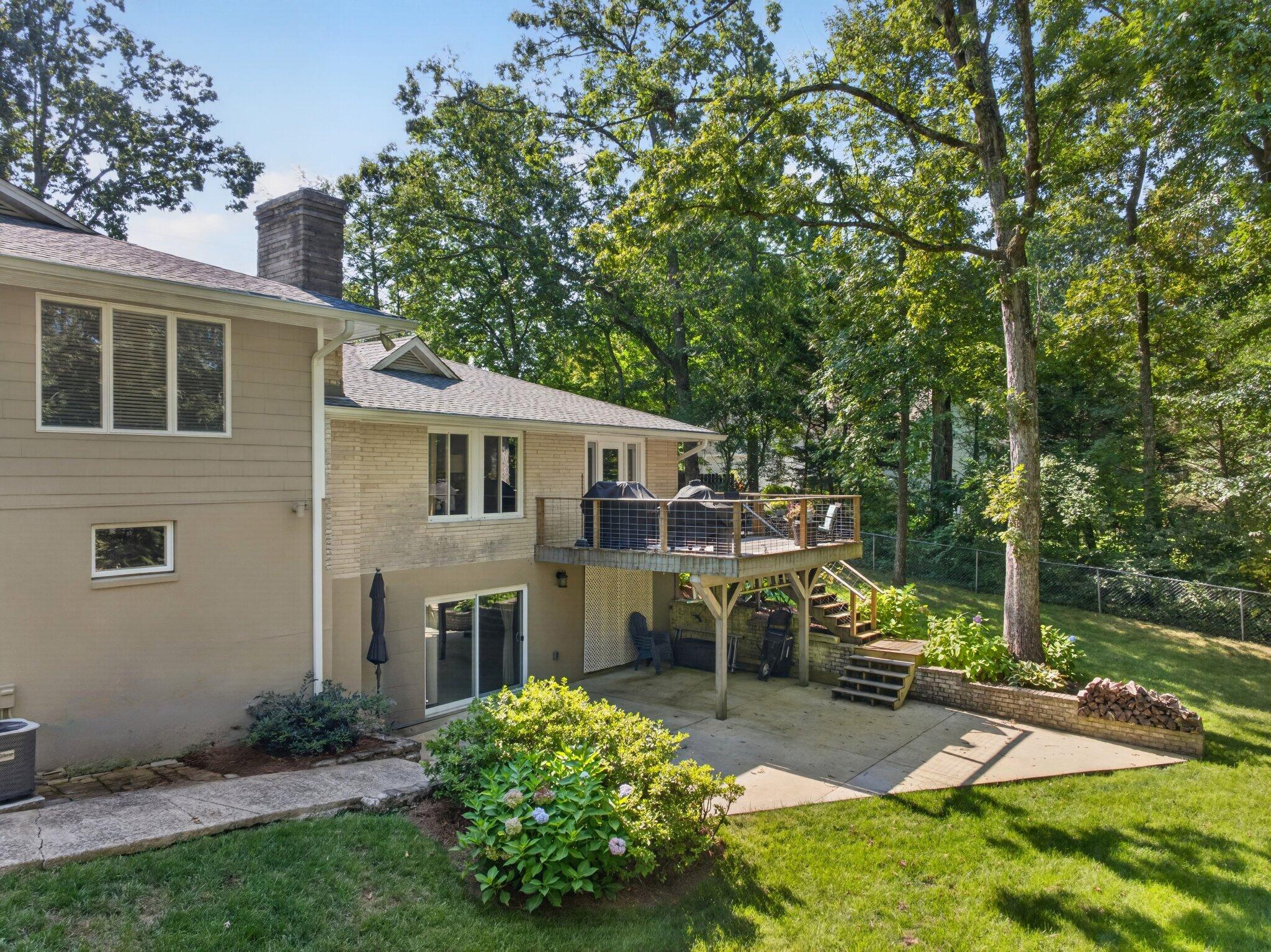 407 N Palisades Drive