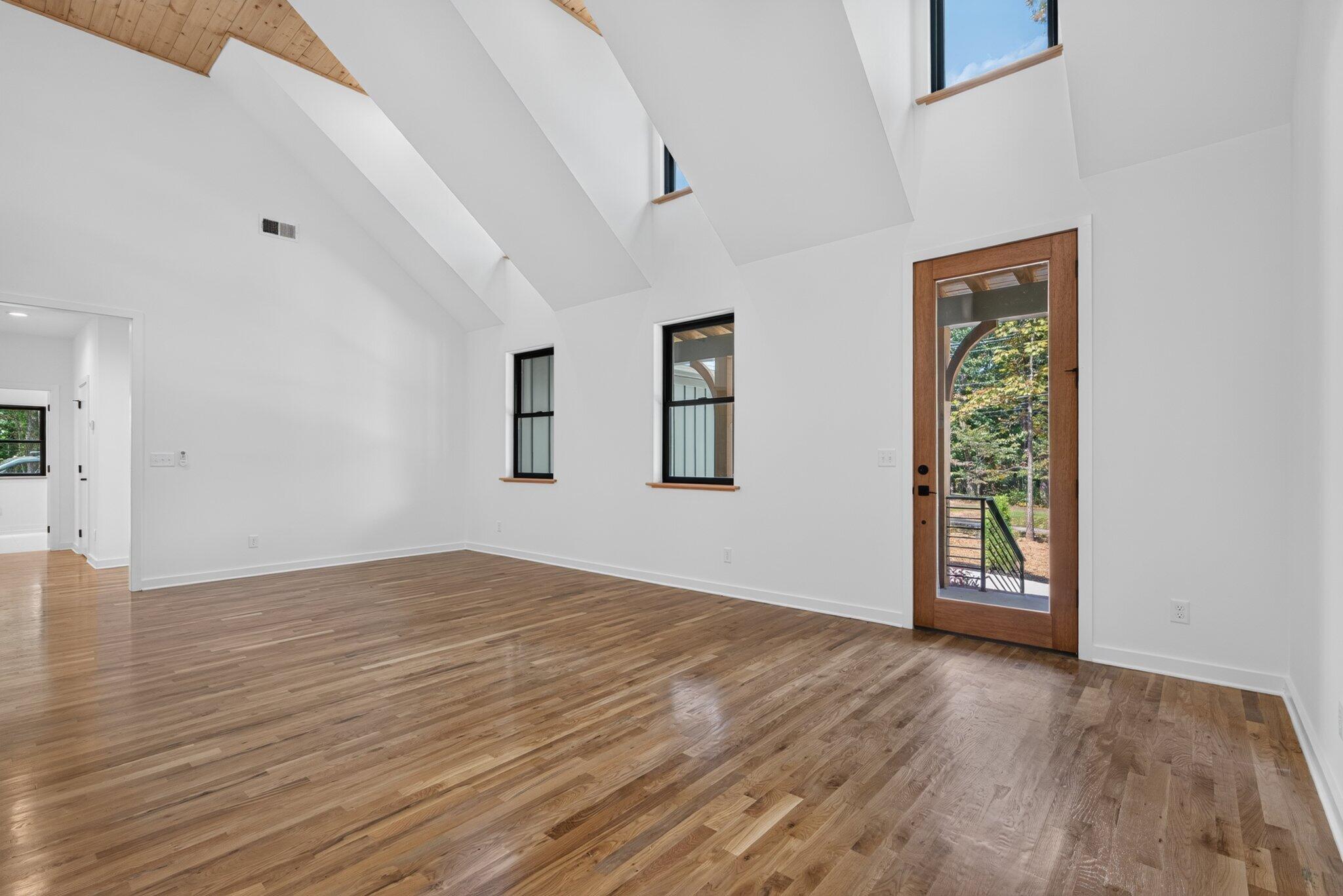 2800 Corral Road