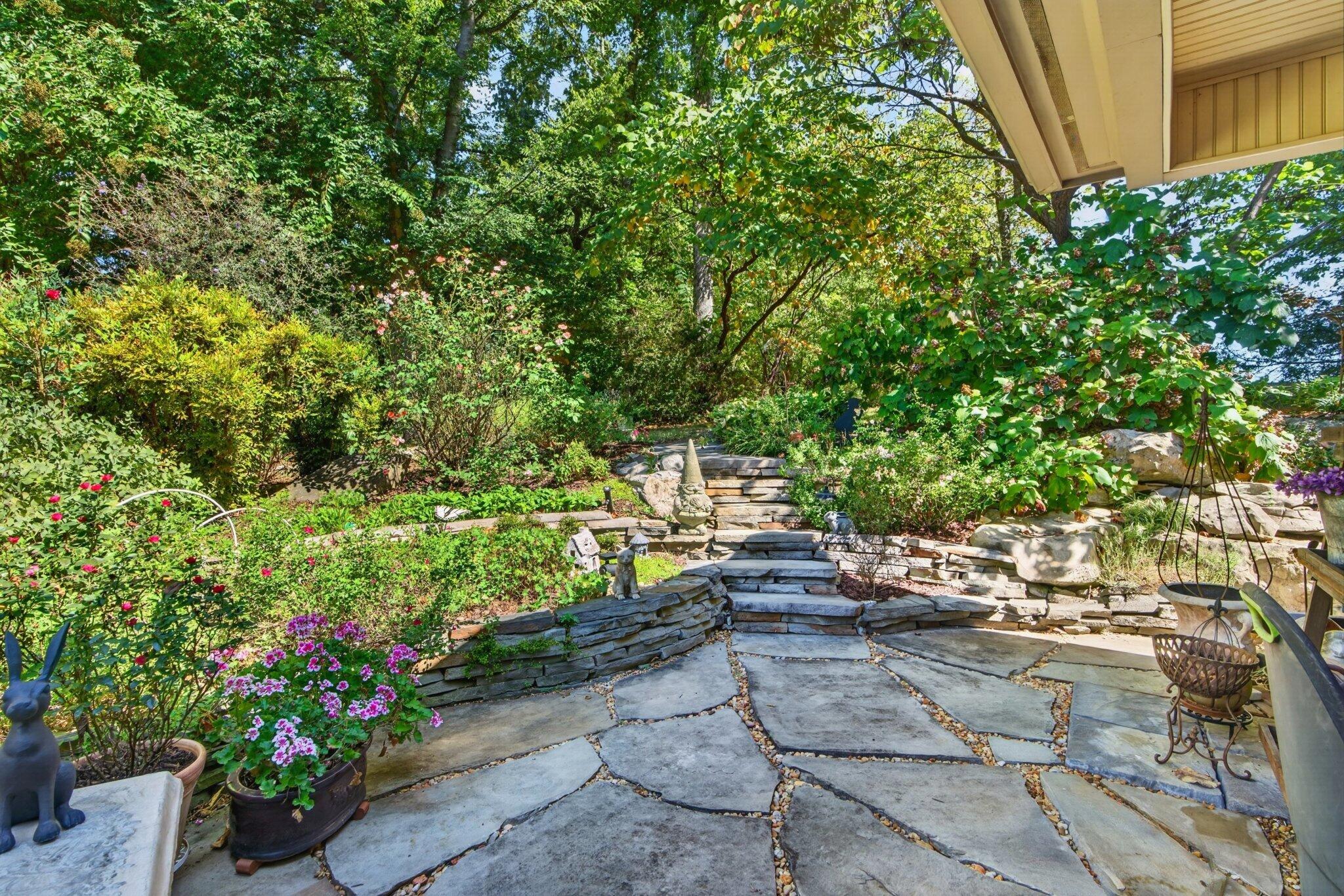 8857 Forest Creek Lane