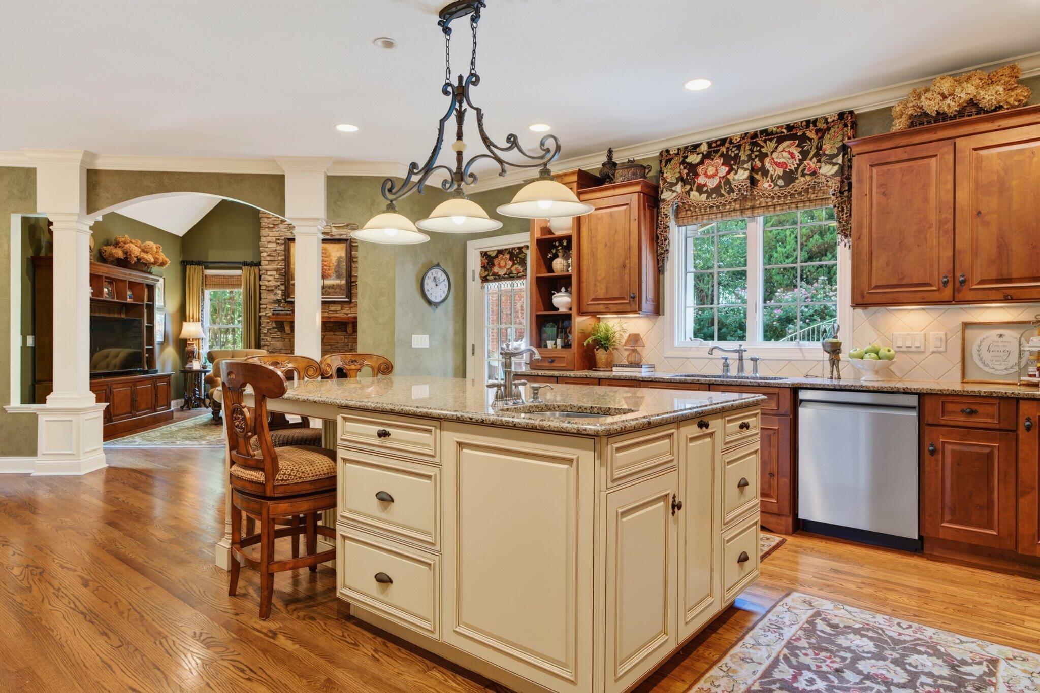 8857 Forest Creek Lane