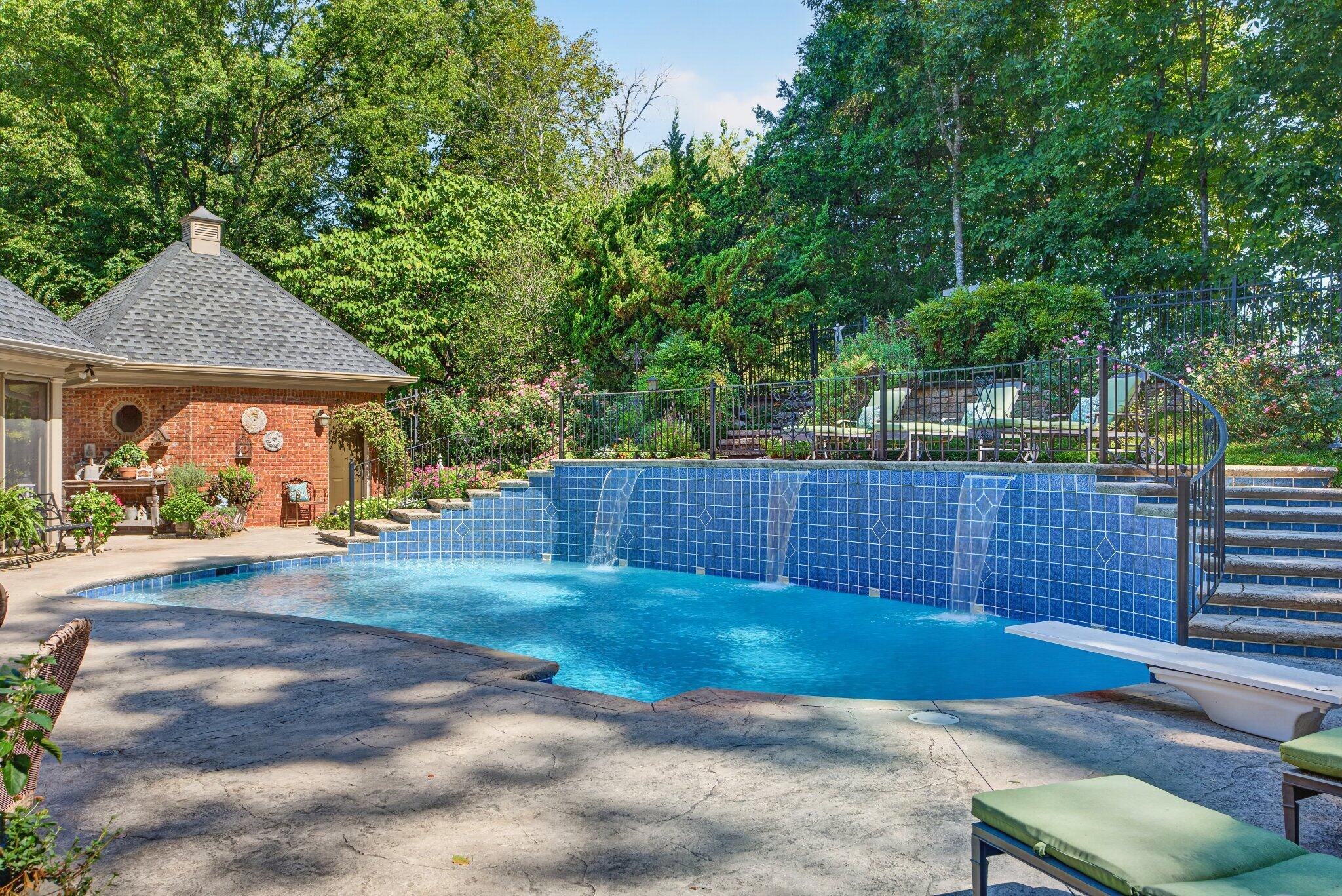 8857 Forest Creek Lane