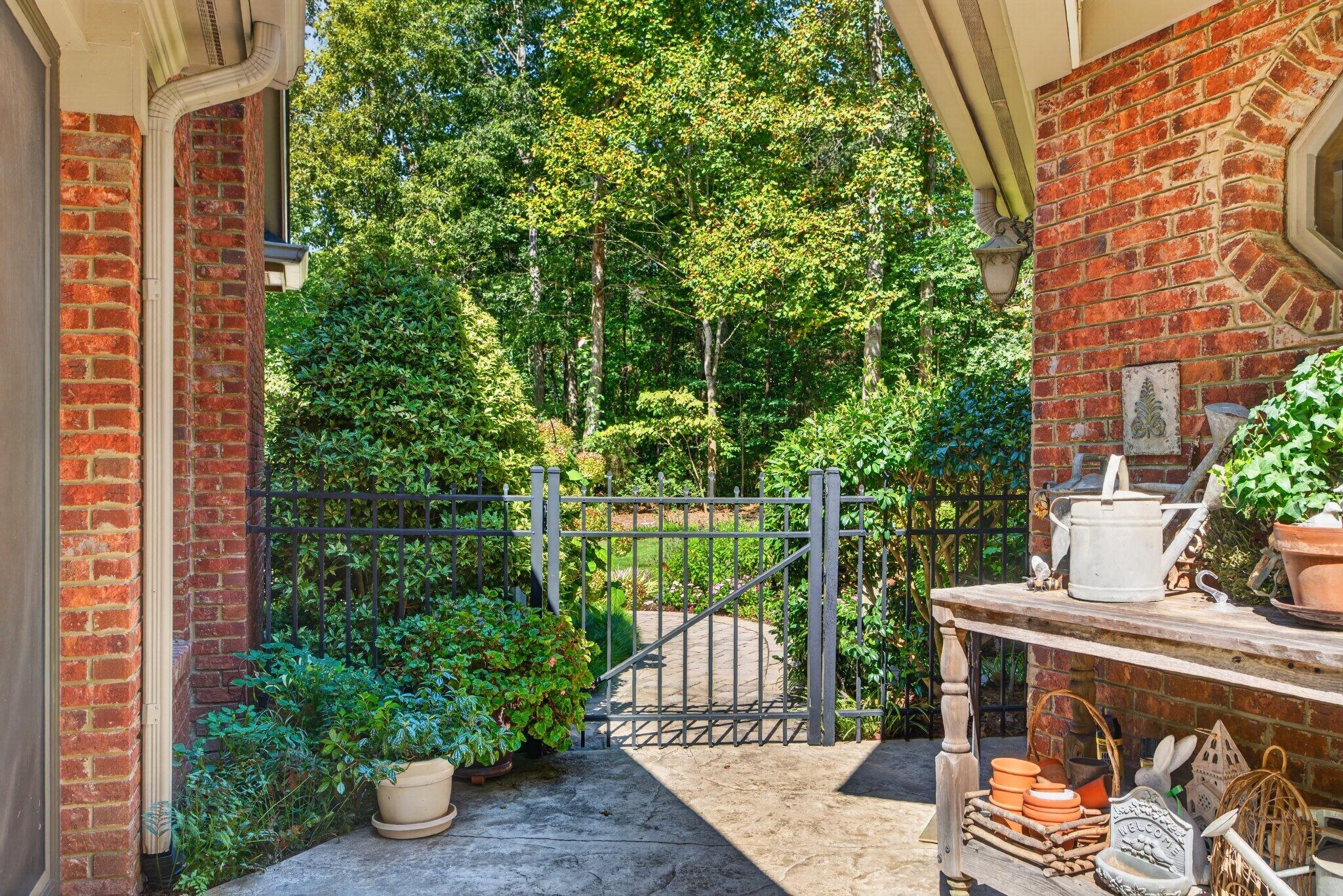 8857 Forest Creek Lane