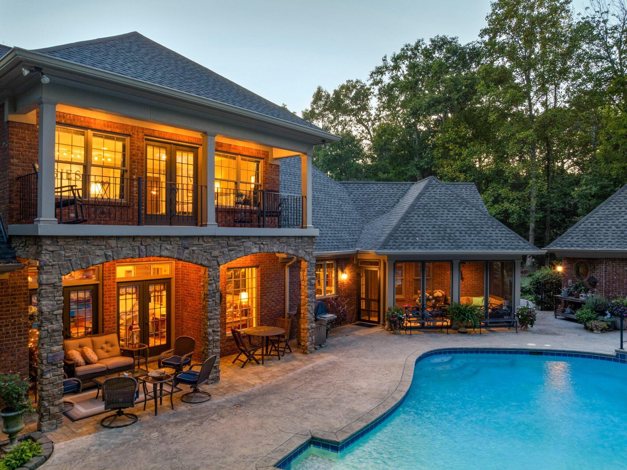 8857 Forest Creek Lane