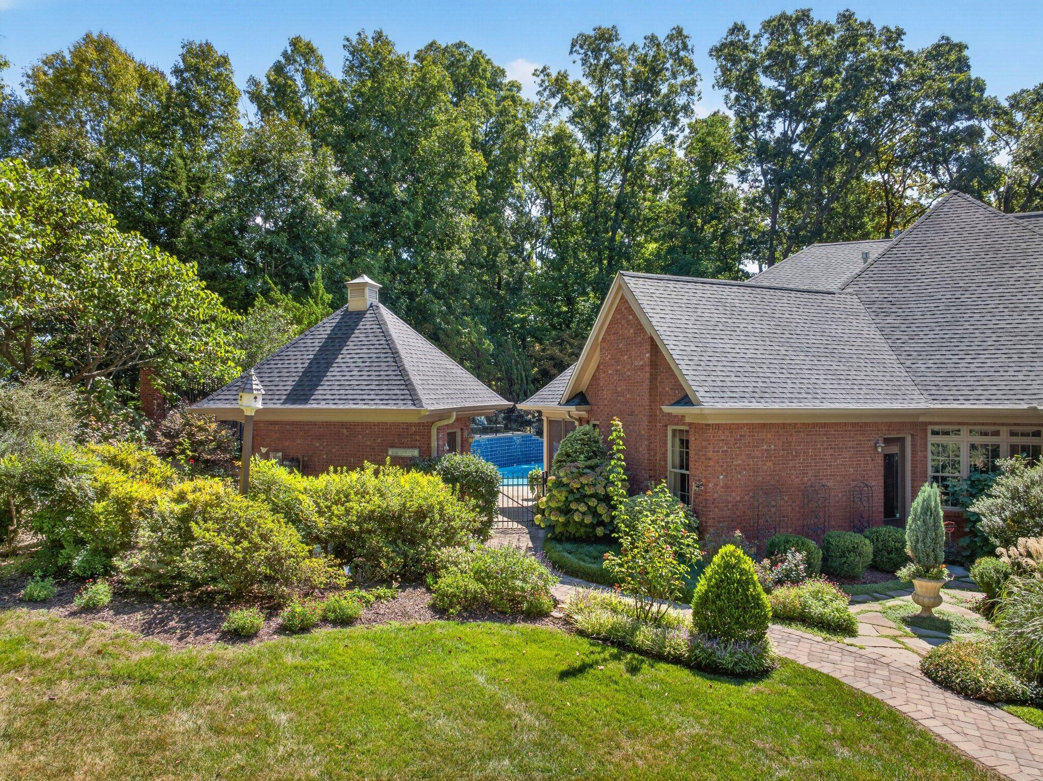 8857 Forest Creek Lane