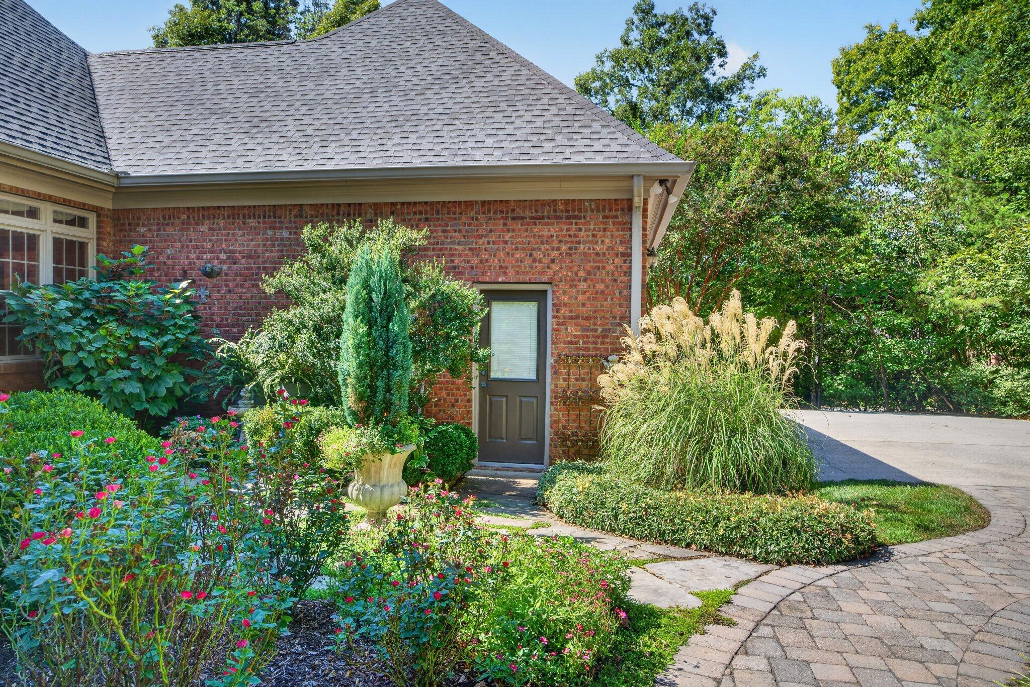 8857 Forest Creek Lane
