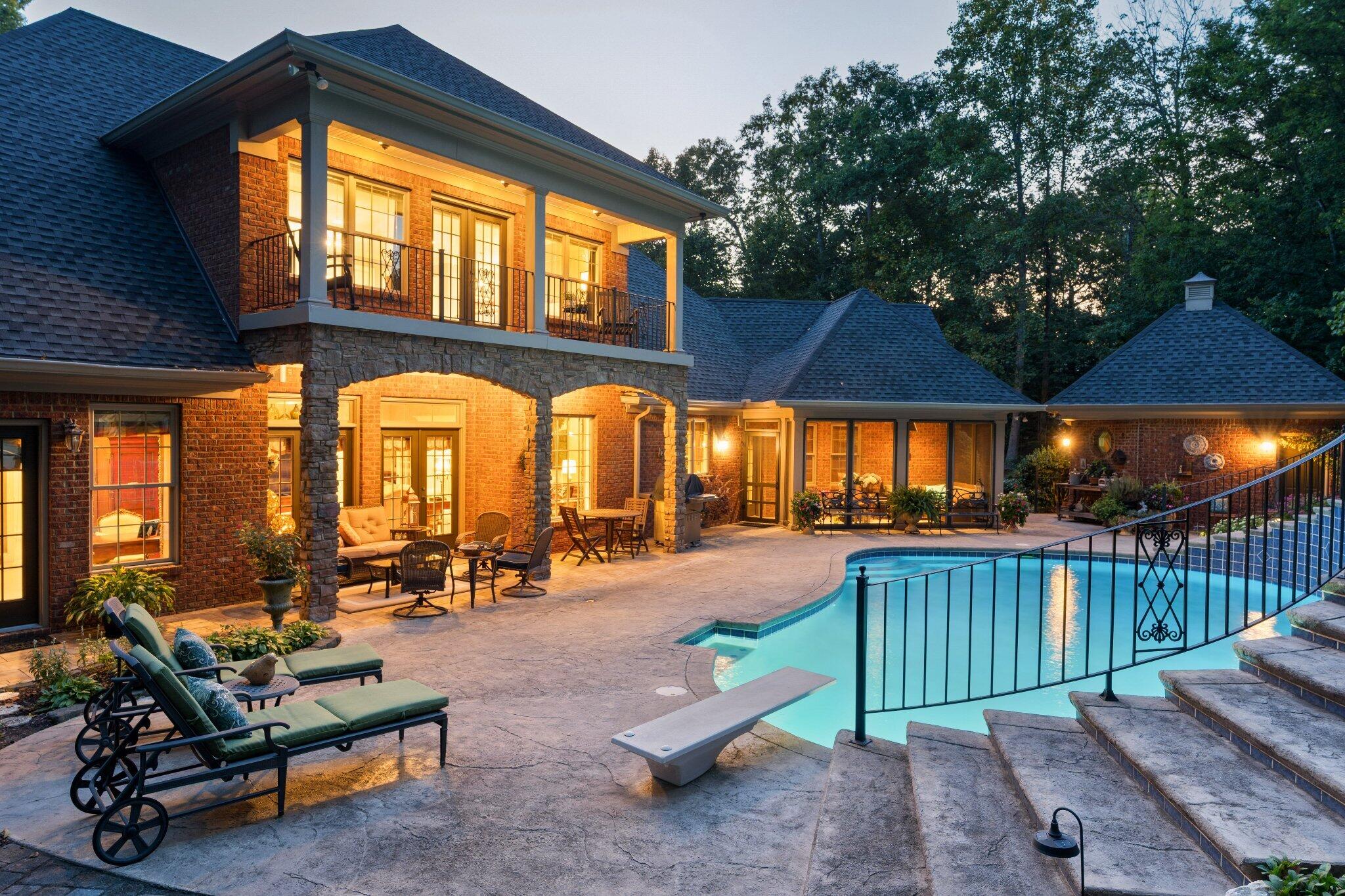 8857 Forest Creek Lane