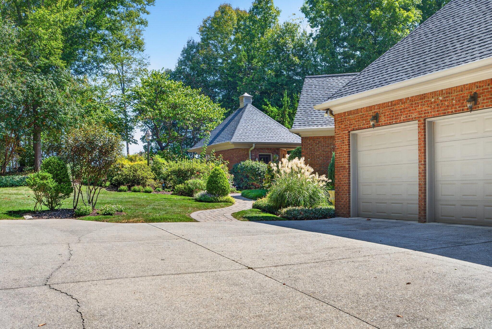 8857 Forest Creek Lane
