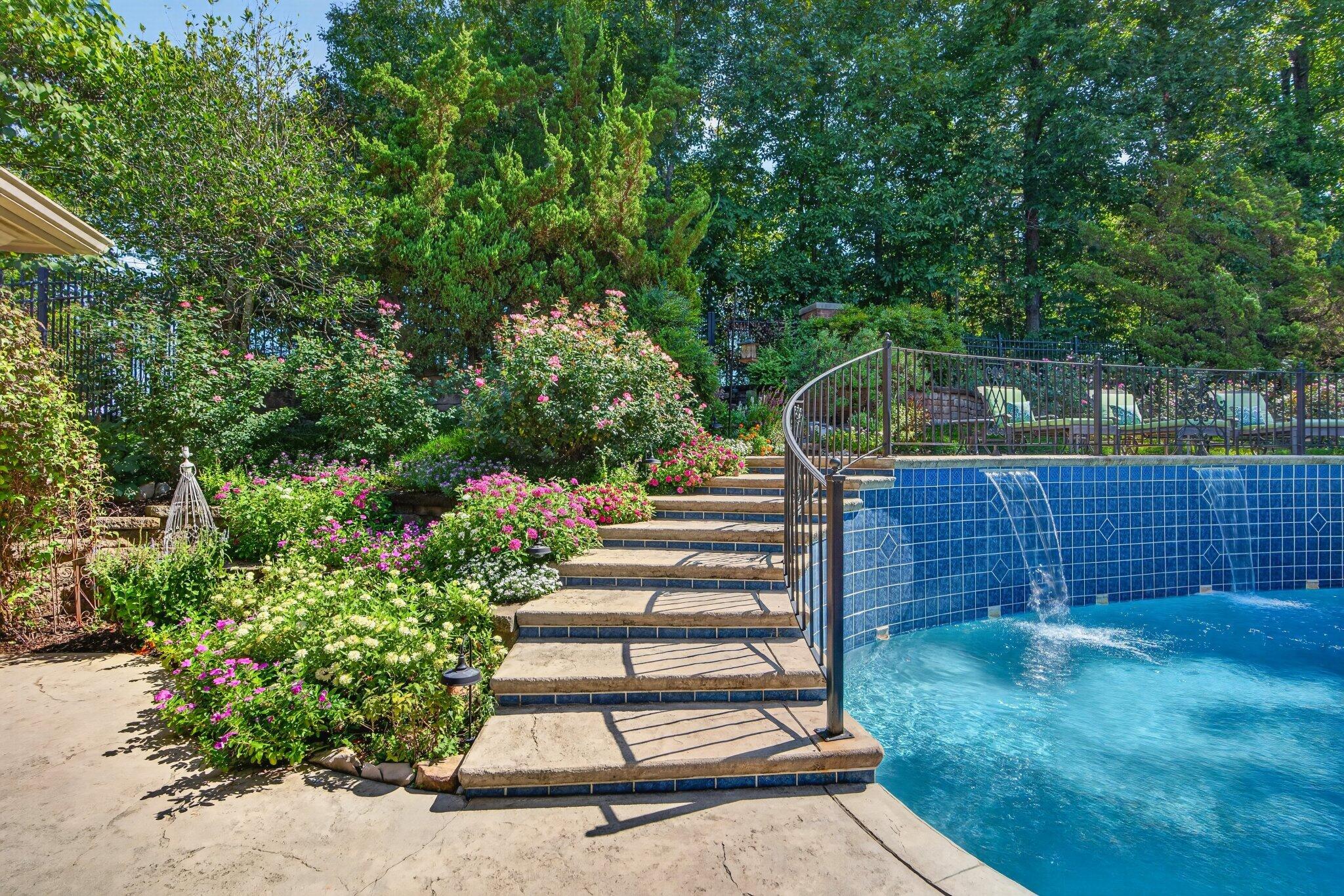 8857 Forest Creek Lane