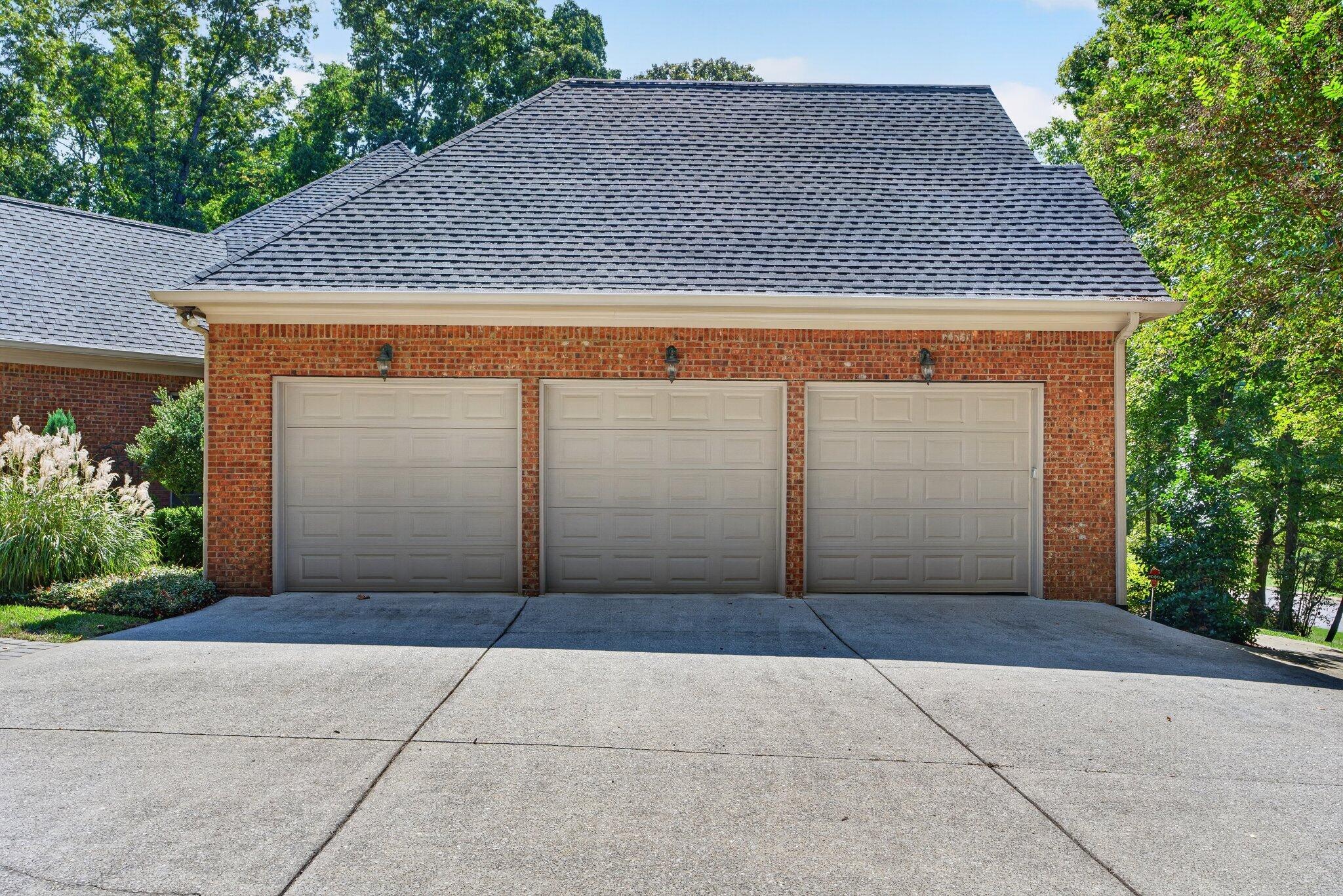8857 Forest Creek Lane