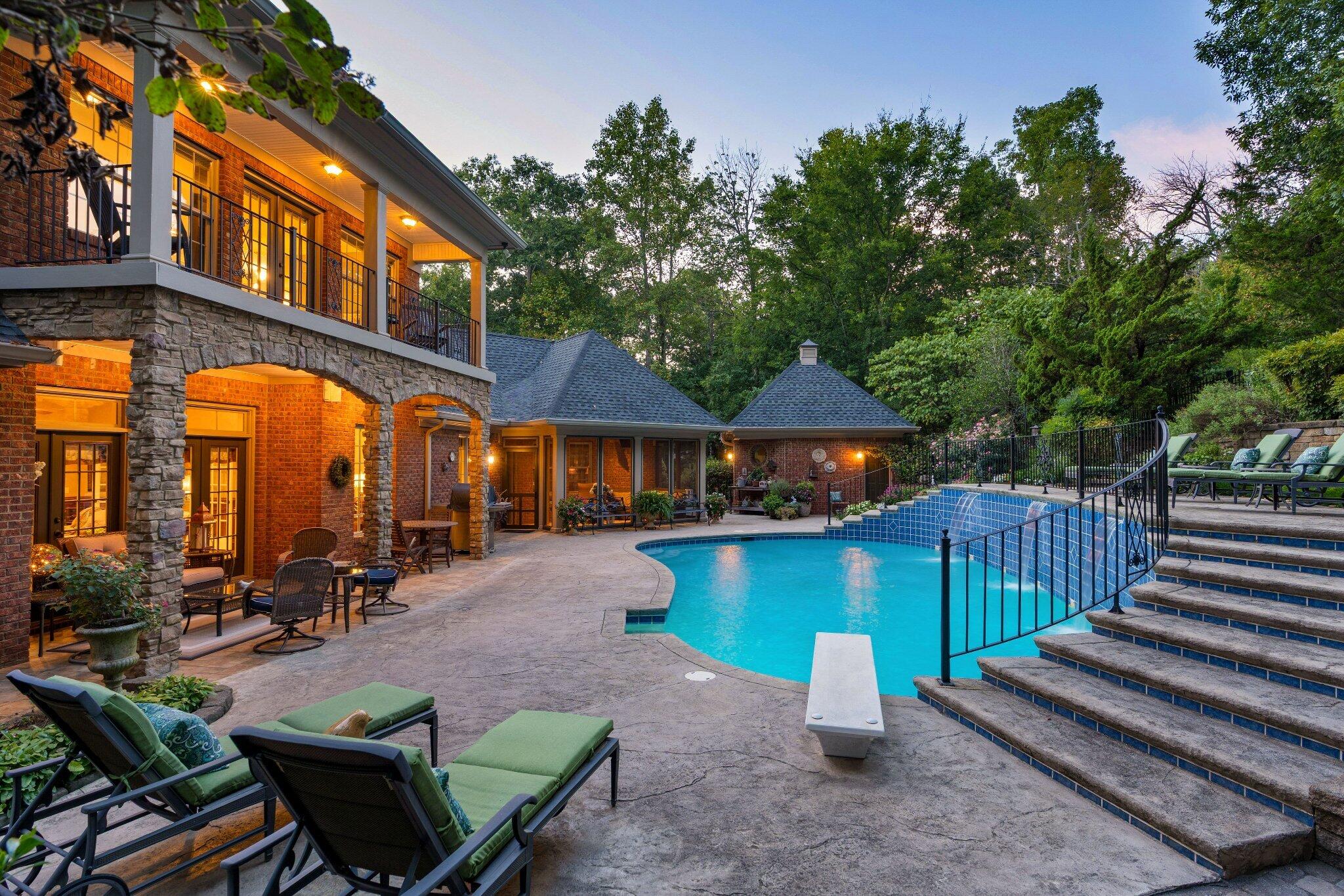 8857 Forest Creek Lane
