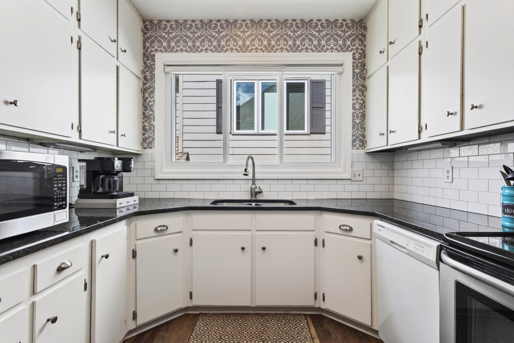 100 Scenic Highway, 49
