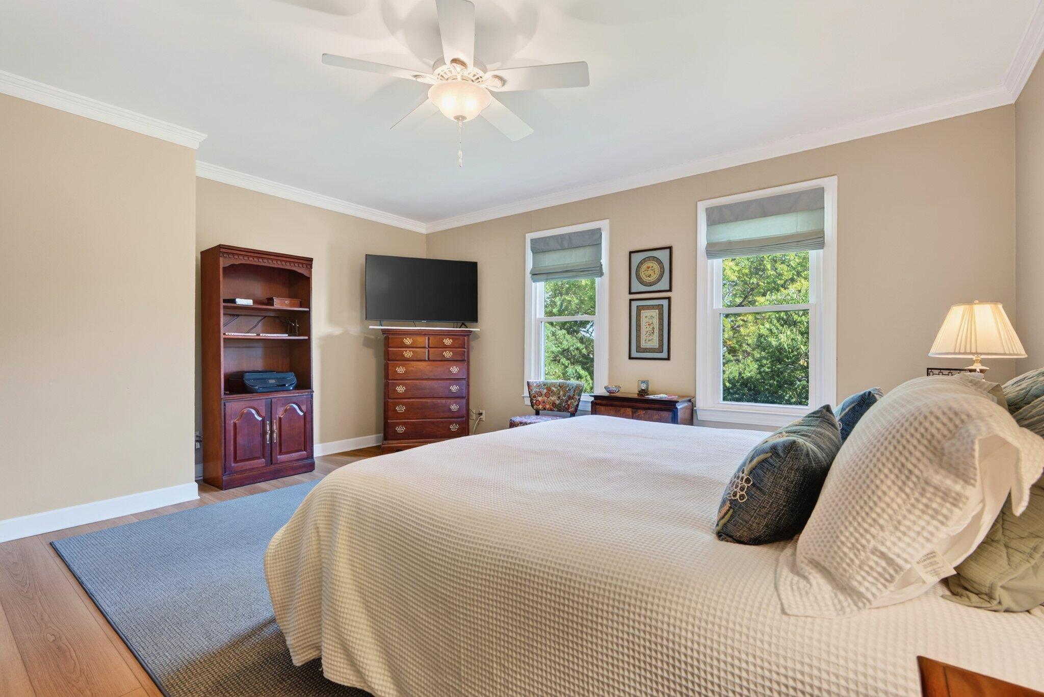 100 Scenic Highway, 49