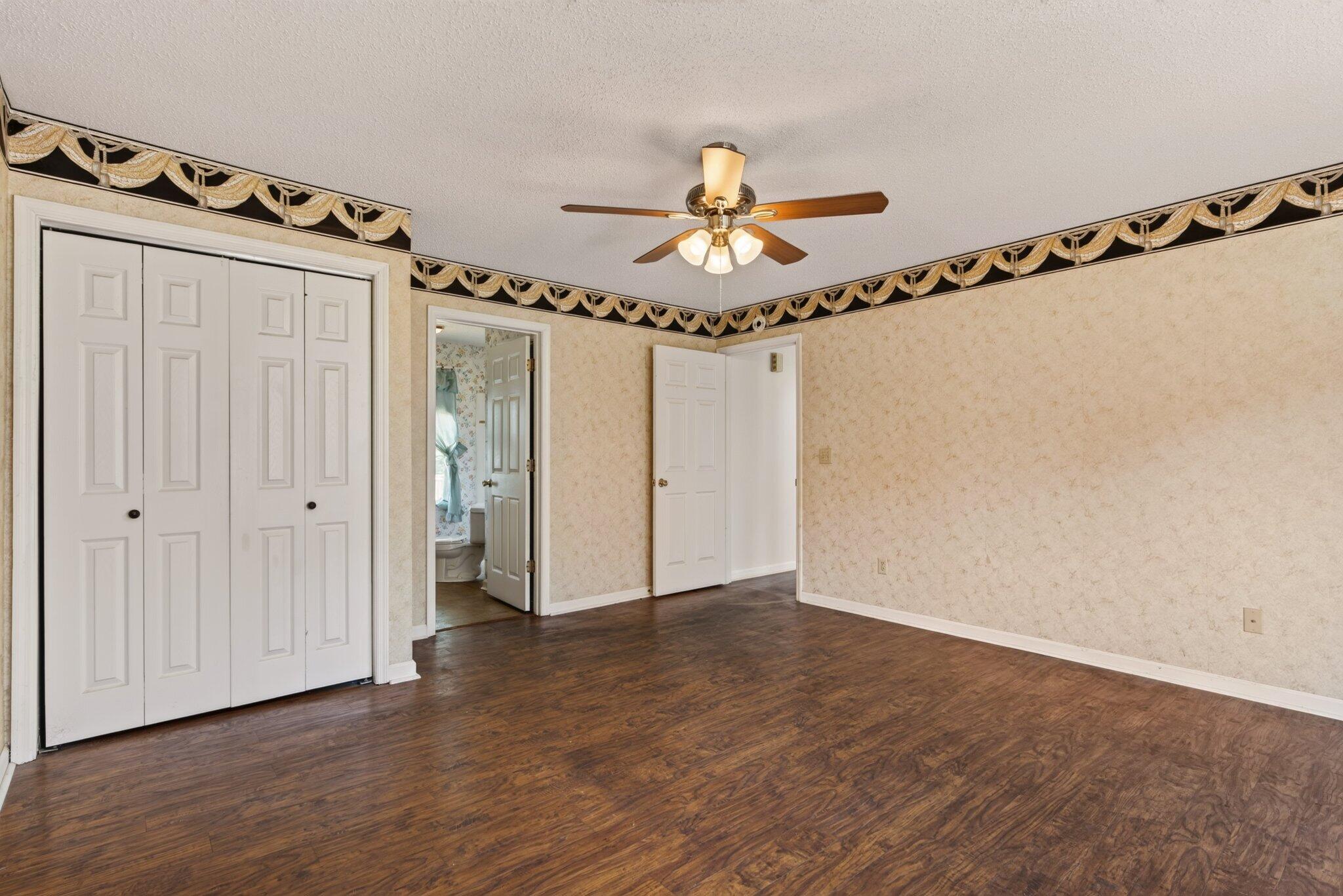 19 Edgewater Drive