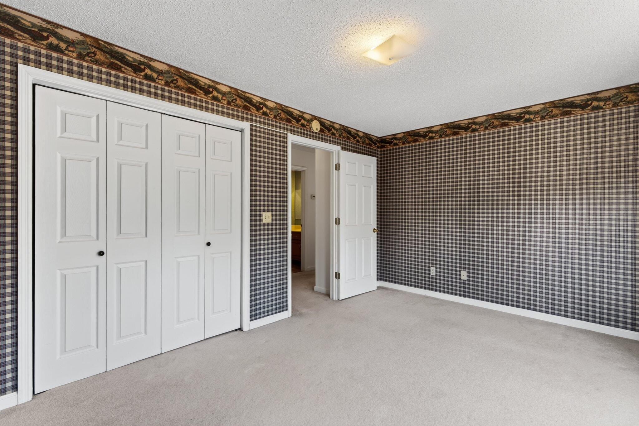 19 Edgewater Drive