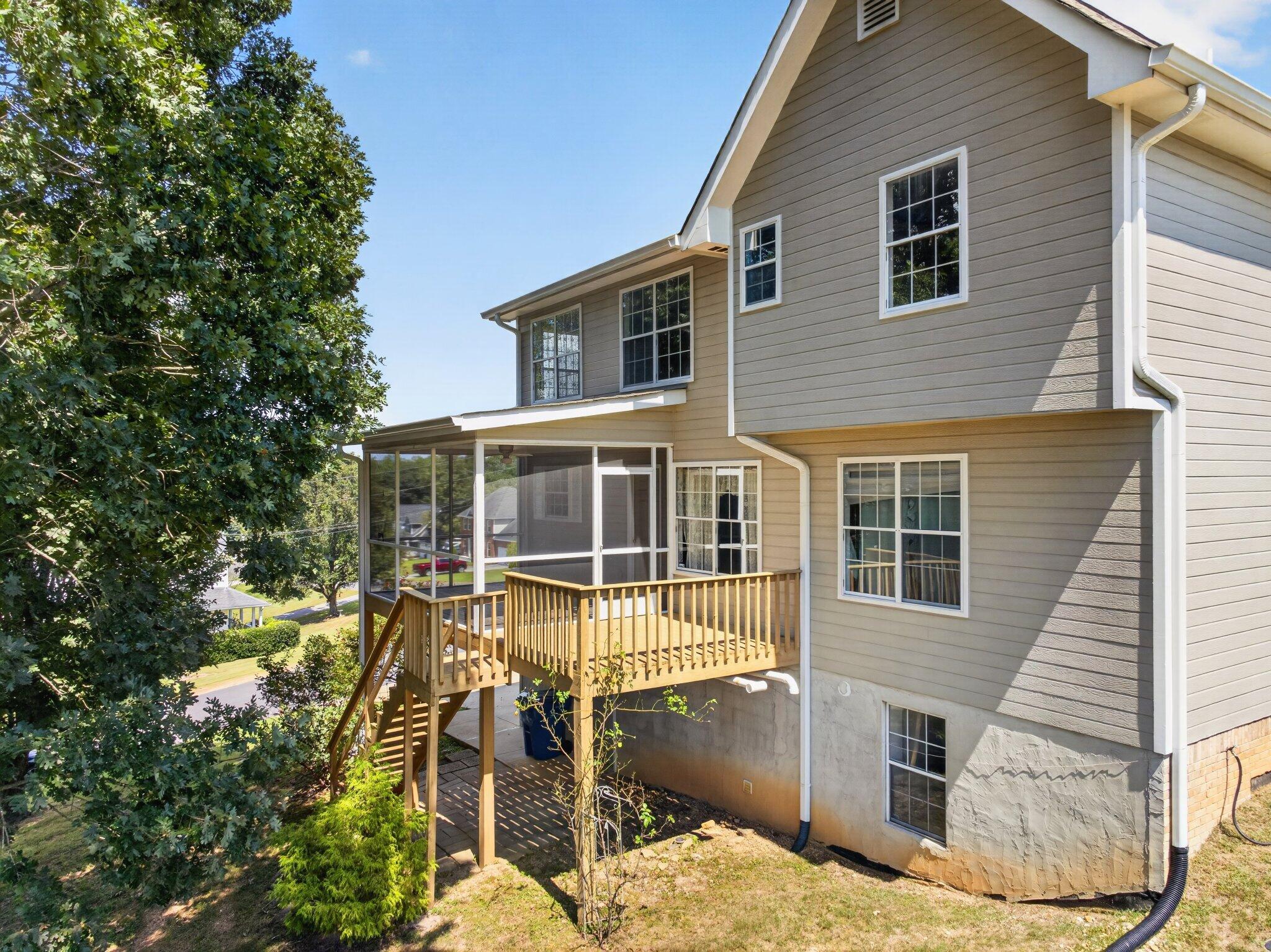 19 Edgewater Drive
