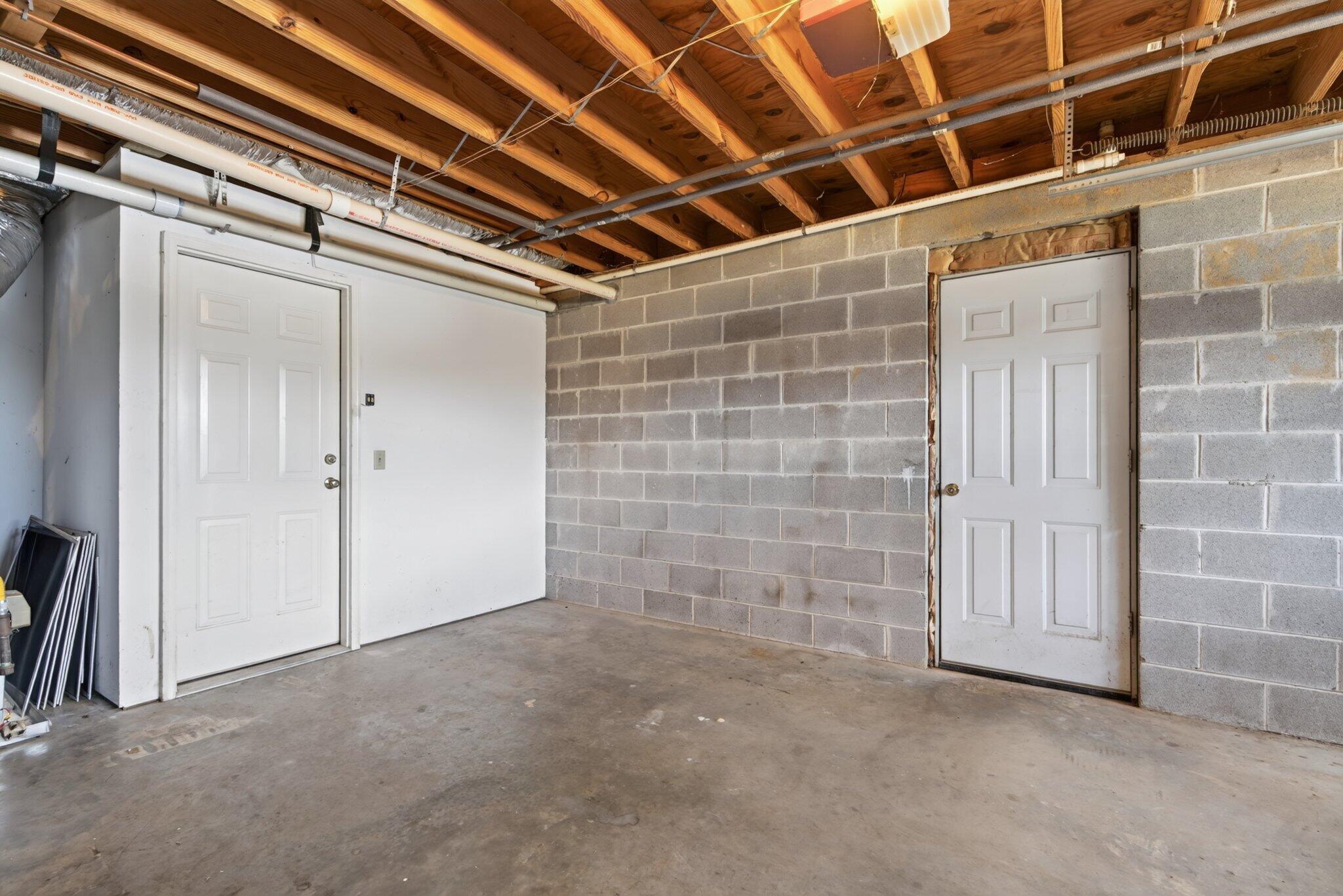 19 Edgewater Drive
