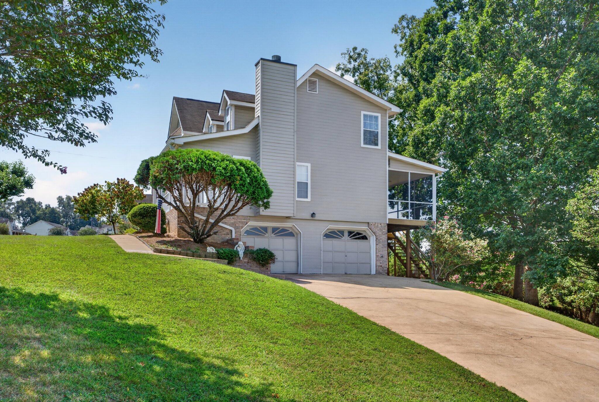 19 Edgewater Drive