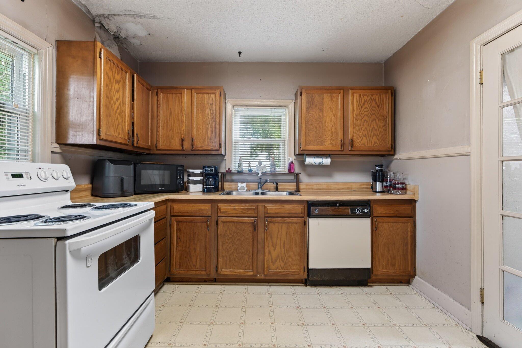 587 Wando Drive
