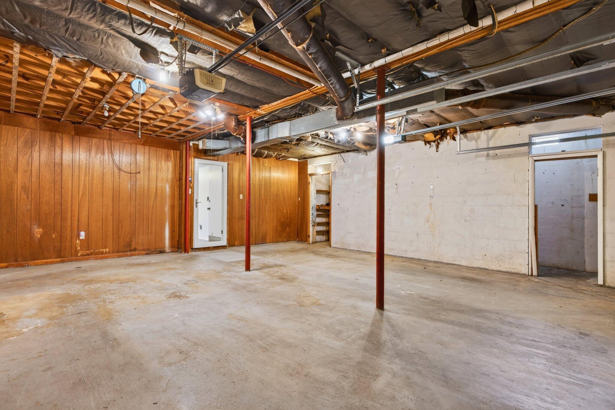 2103 King Court Lane