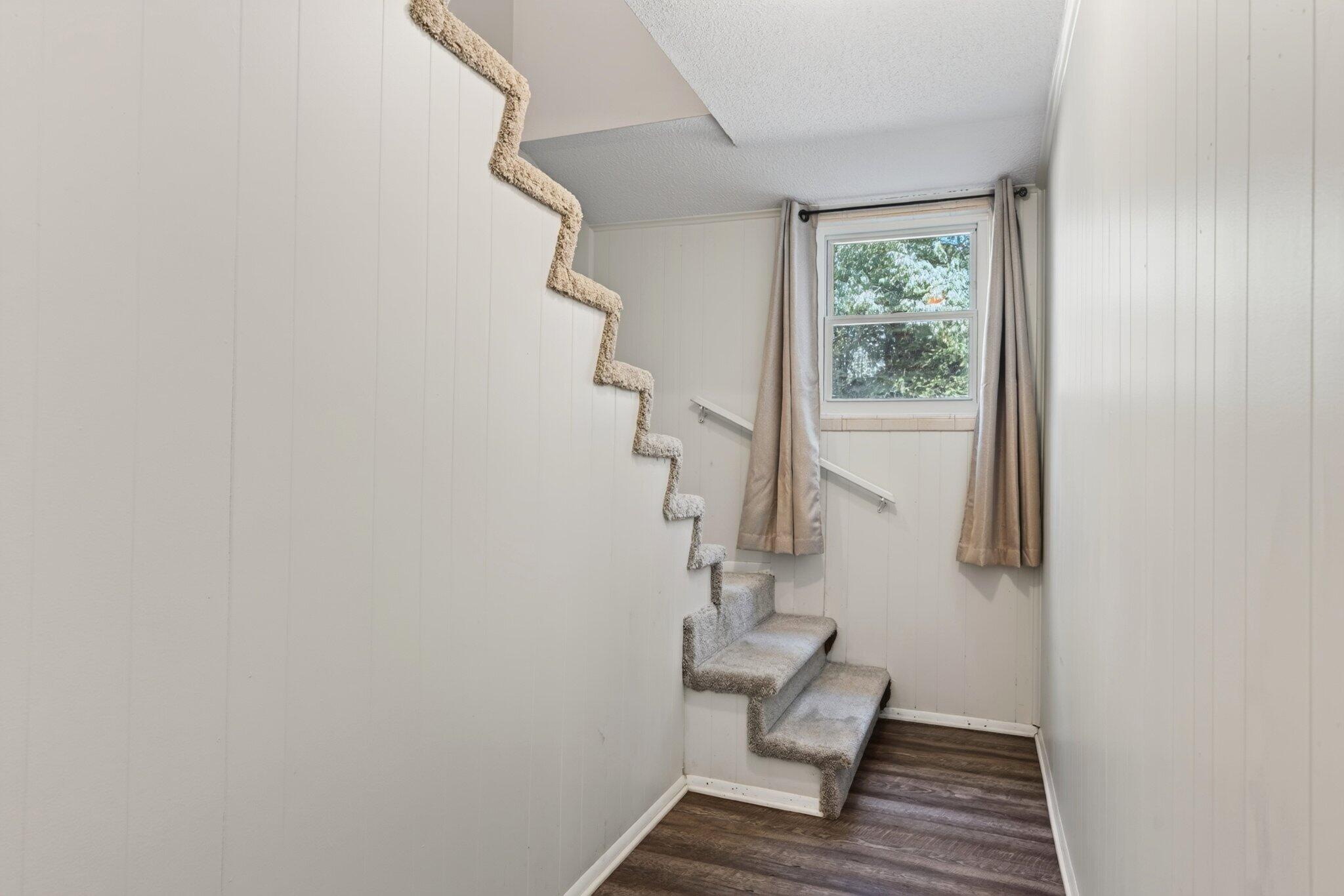 2103 King Court Lane