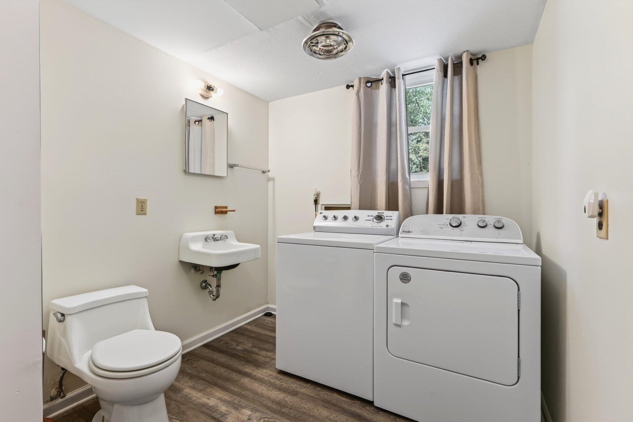 2103 King Court Lane