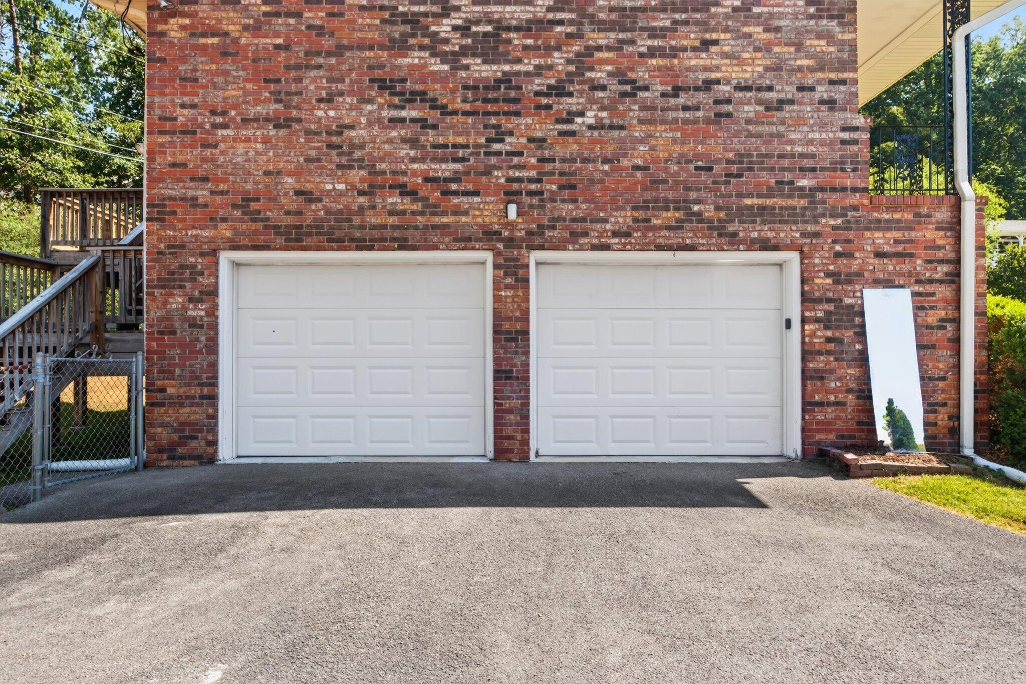 2103 King Court Lane