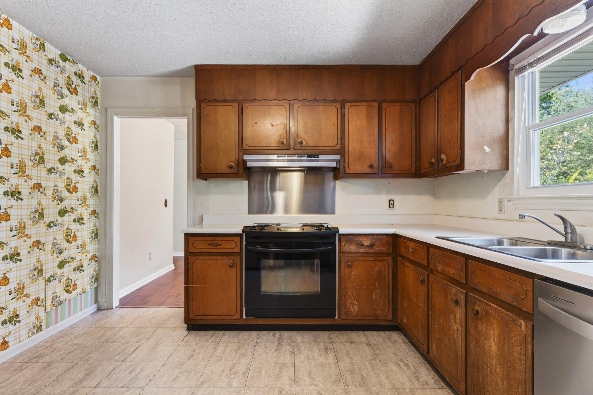 2103 King Court Lane