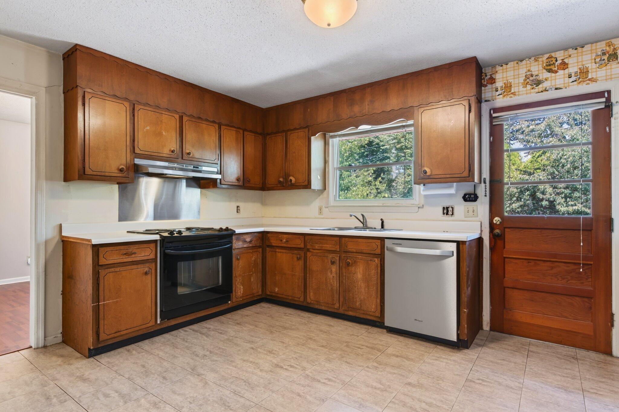 2103 King Court Lane