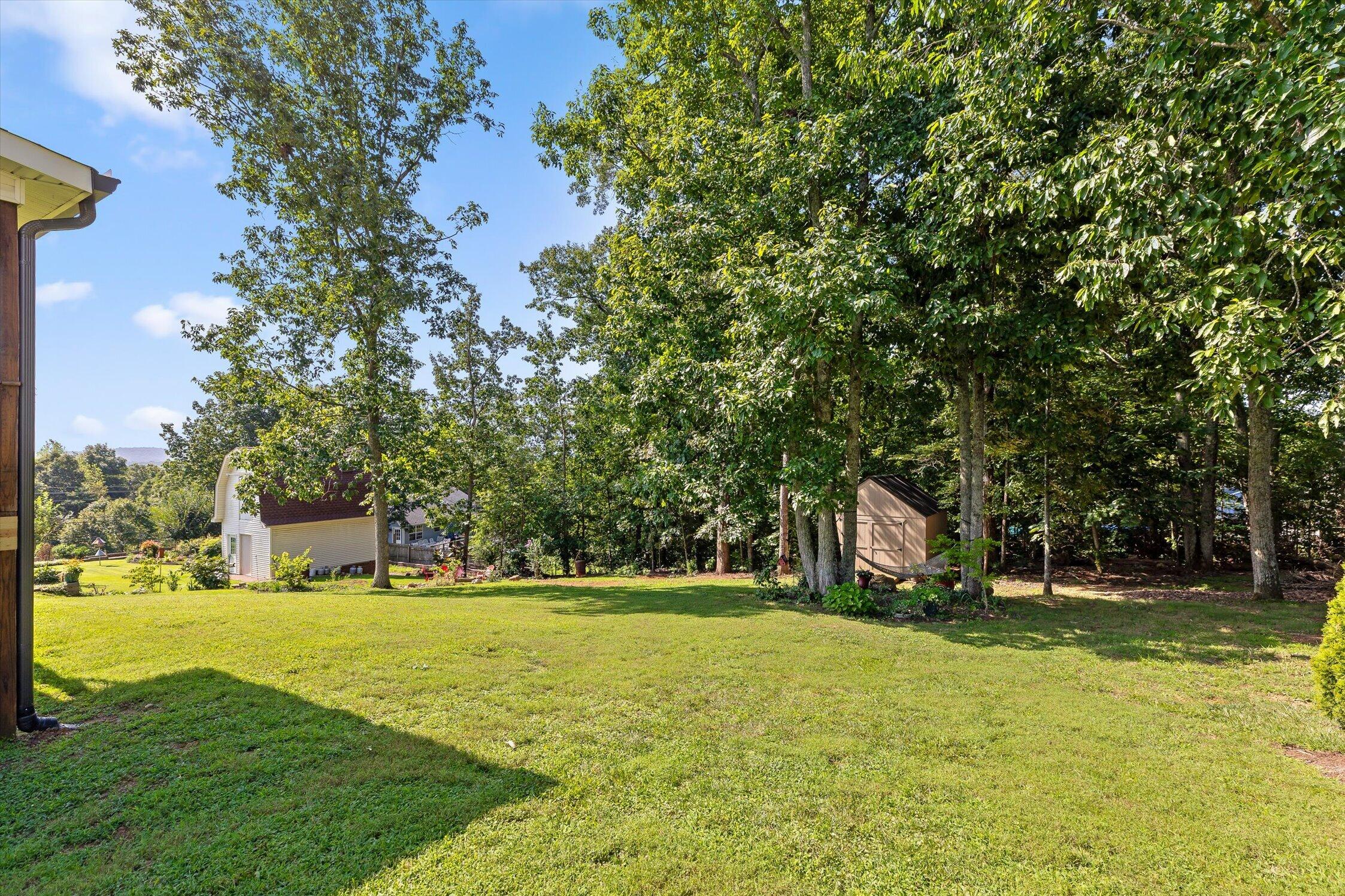 161 Ivy Way NW