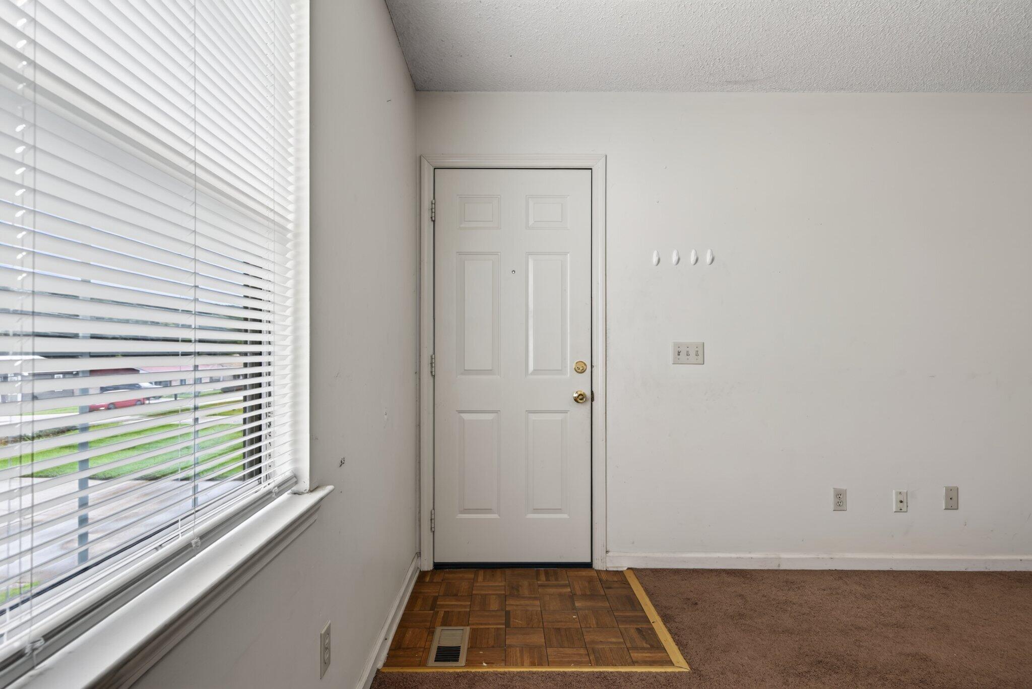 8683 Daisy Dallas Road