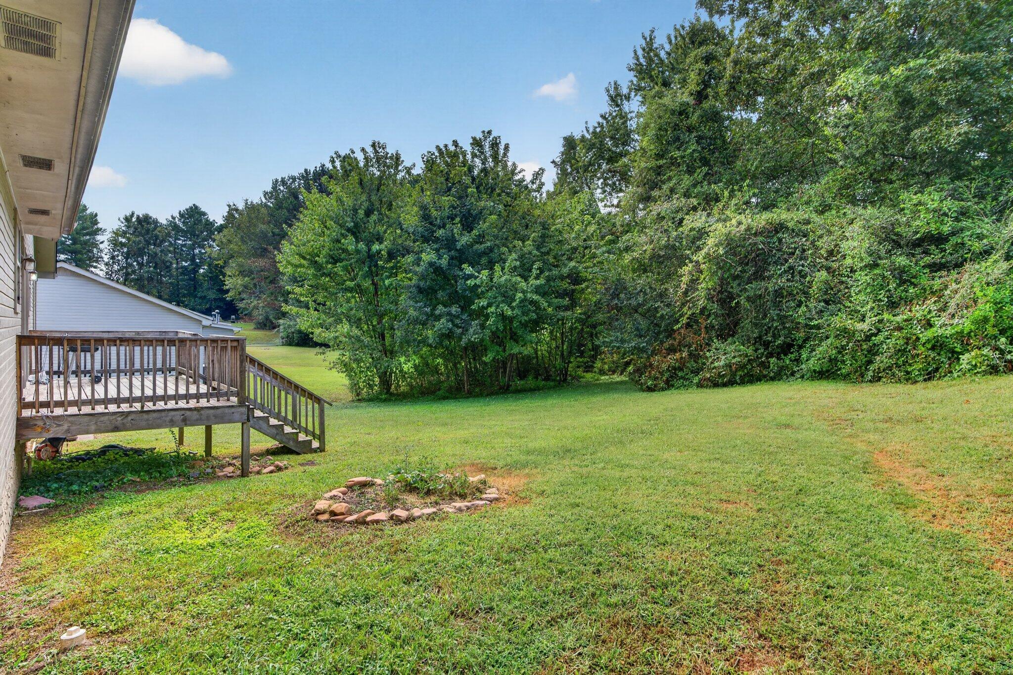 8683 Daisy Dallas Road