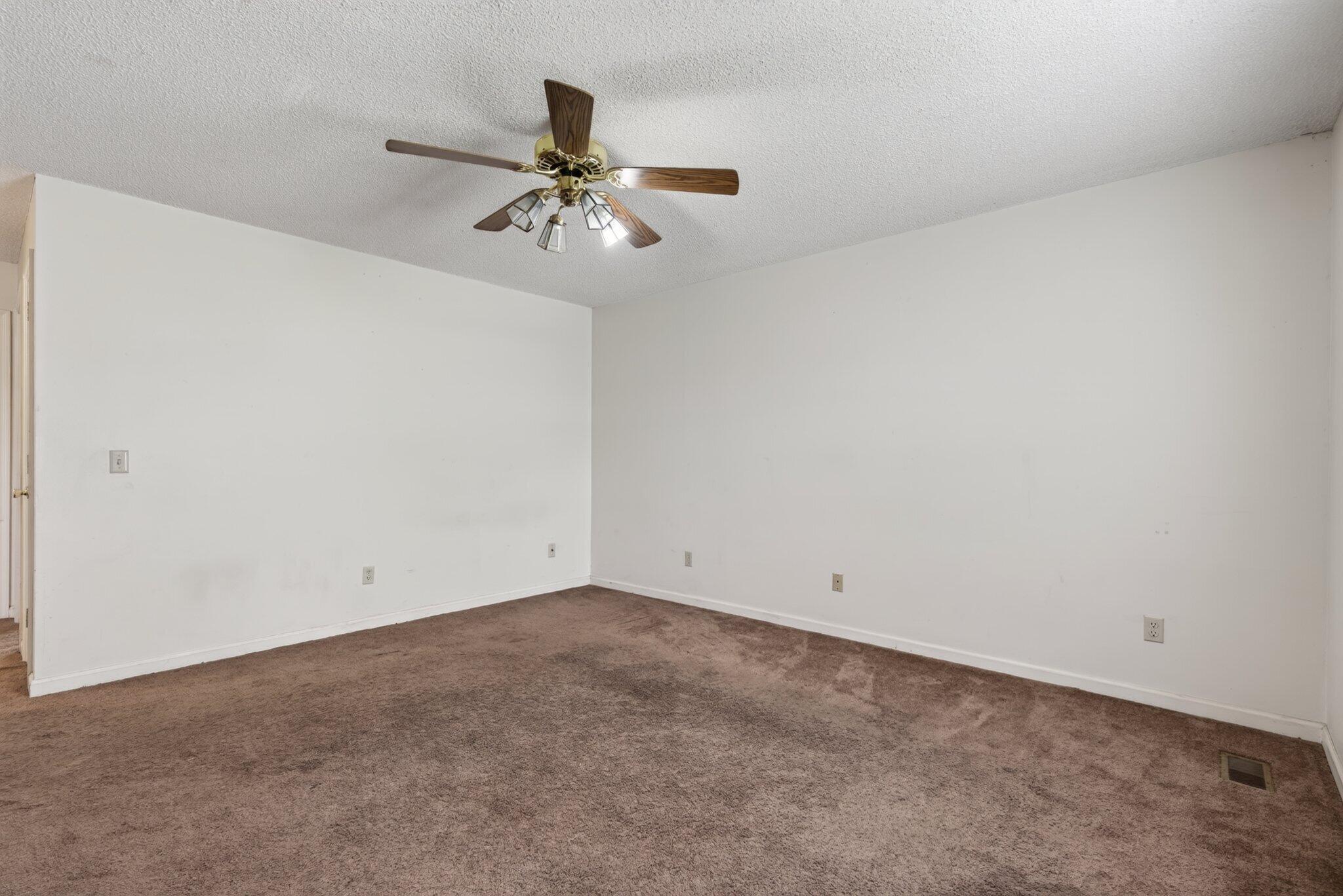 8683 Daisy Dallas Road