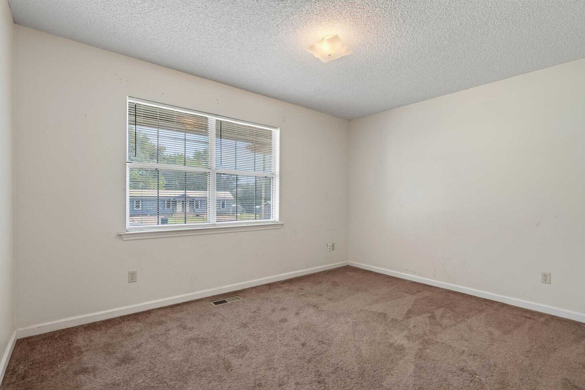 8683 Daisy Dallas Road