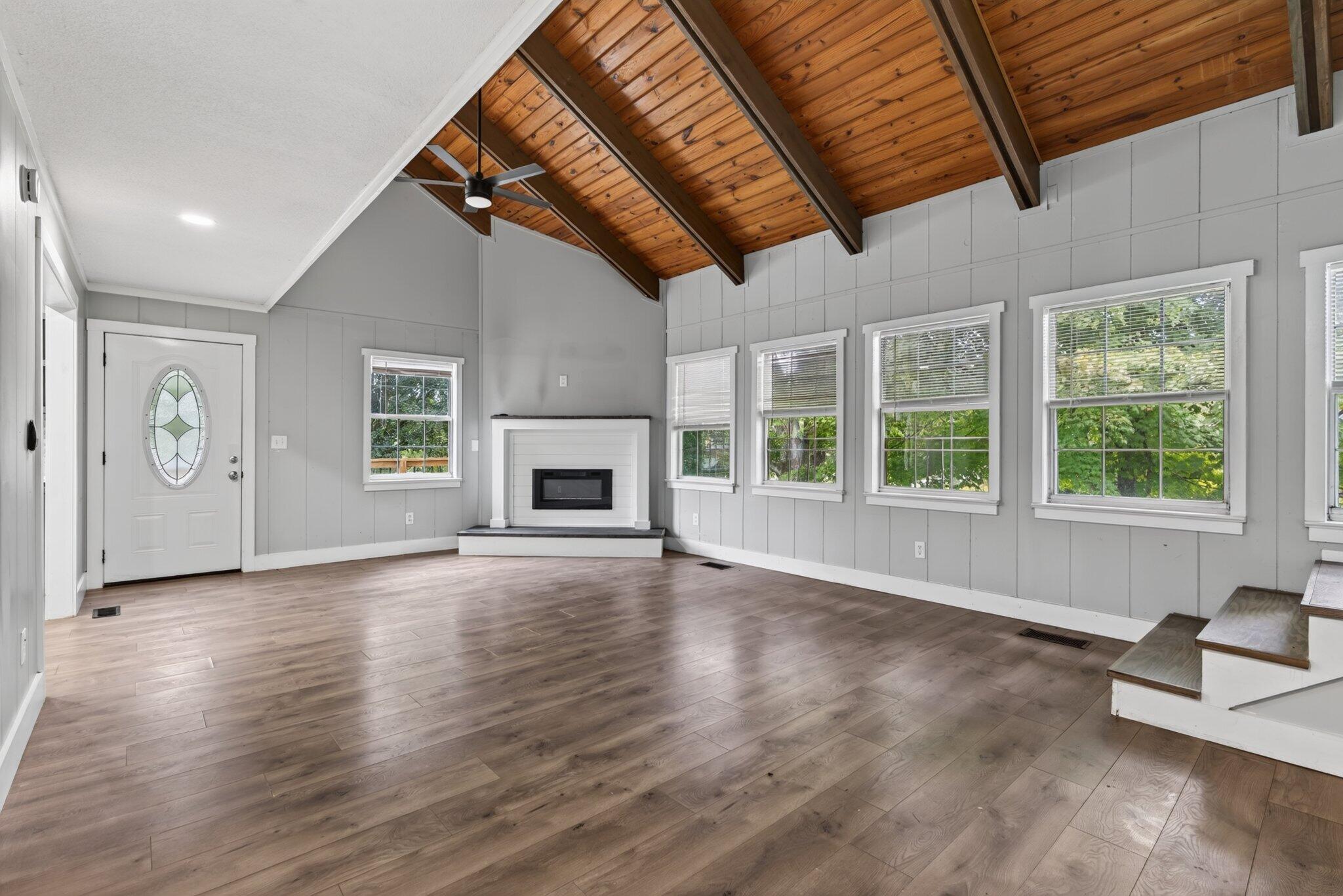 289 Diamond Circle, LaFayette