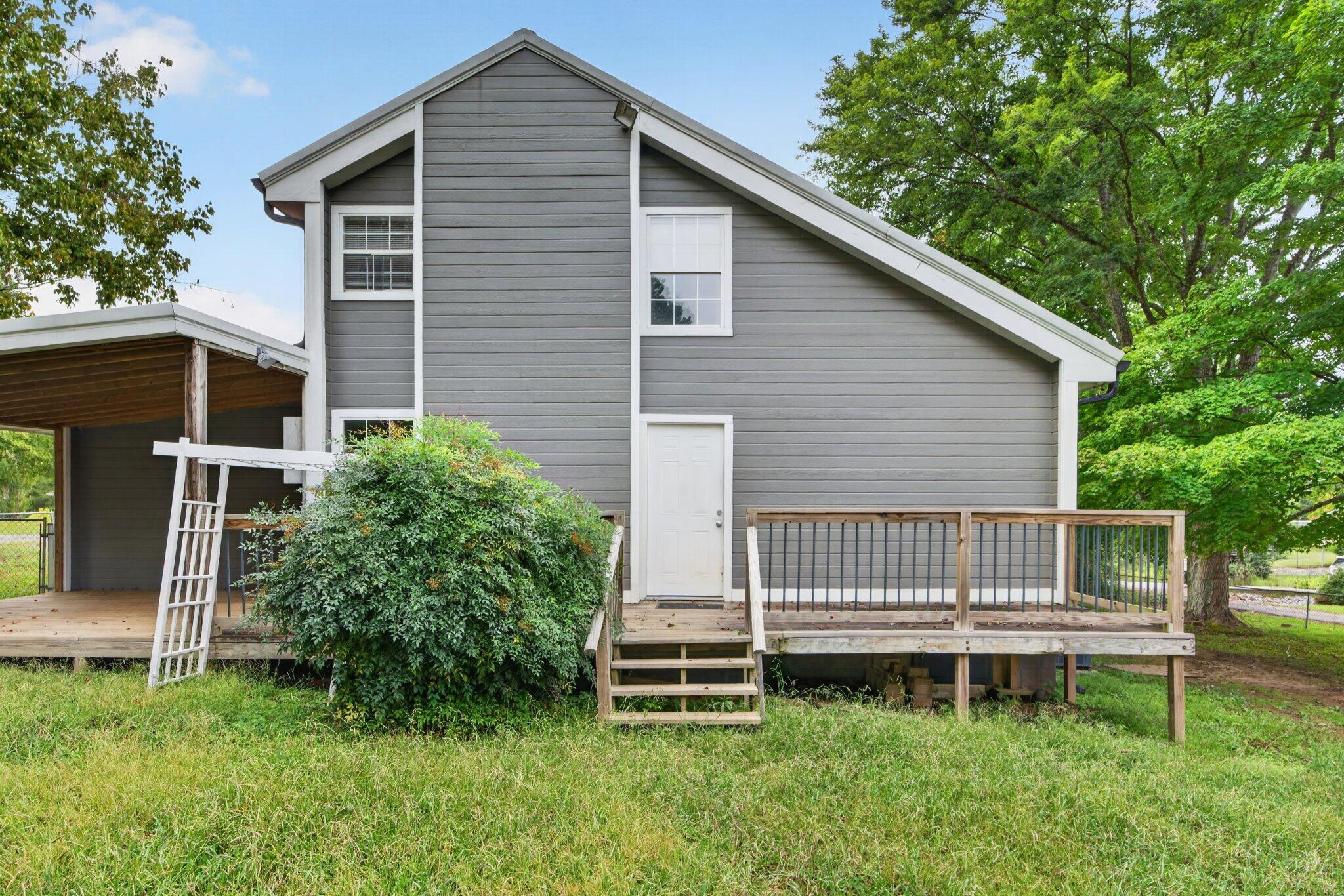 289 Diamond Circle, LaFayette
