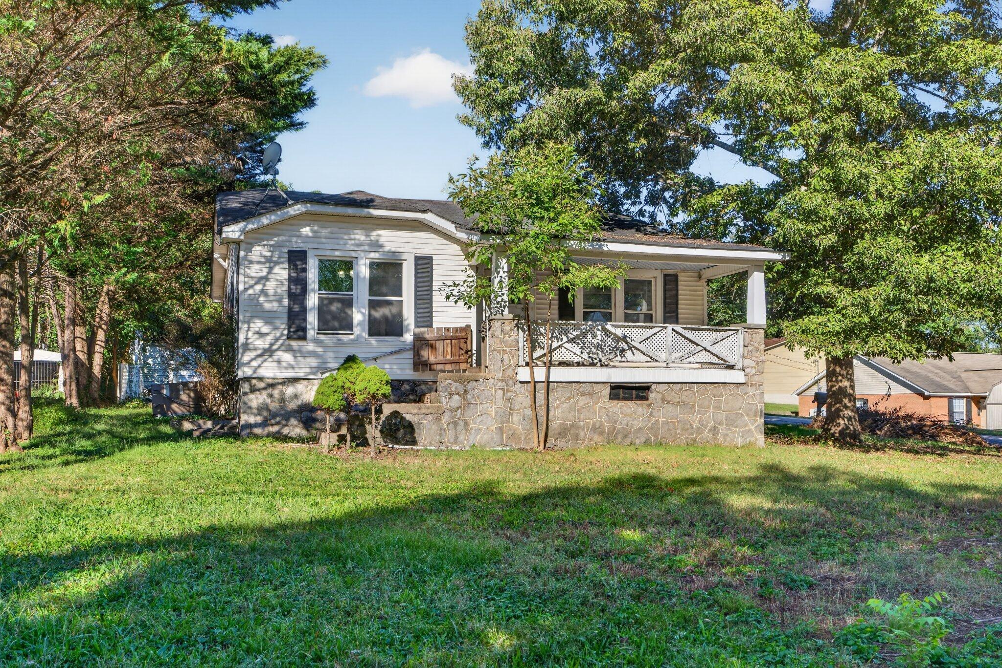 448 W State Line Road