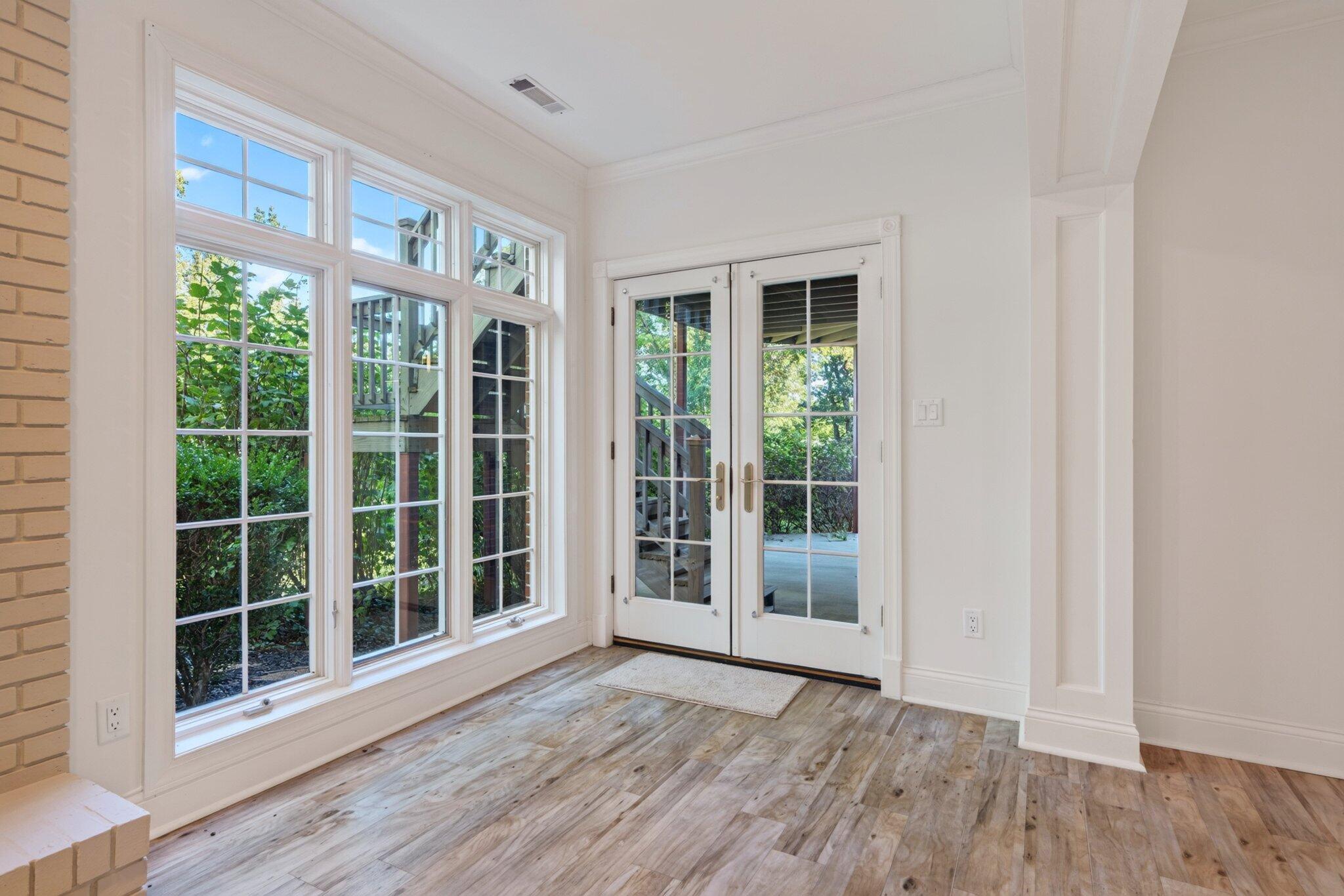 1117 Winding Oaks Way