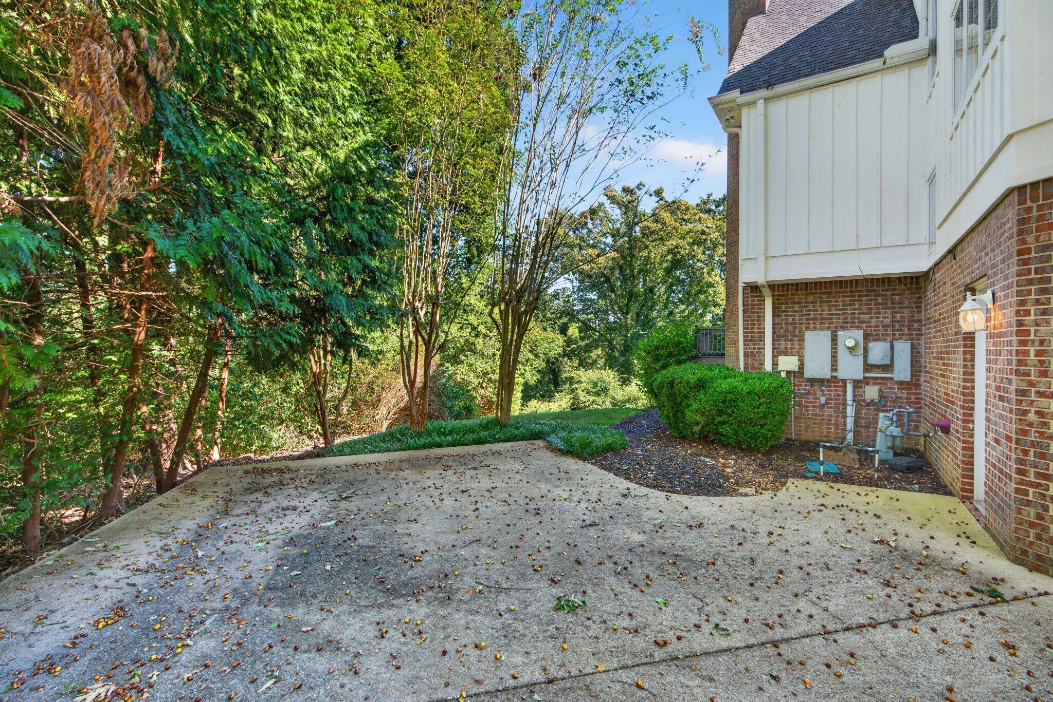 1117 Winding Oaks Way