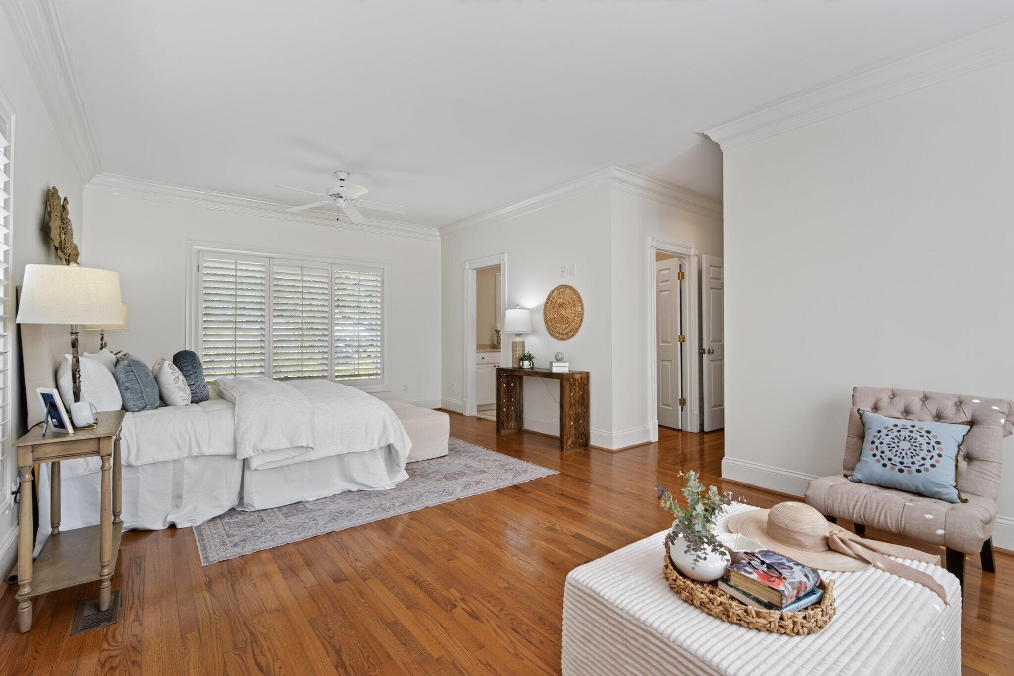 1117 Winding Oaks Way
