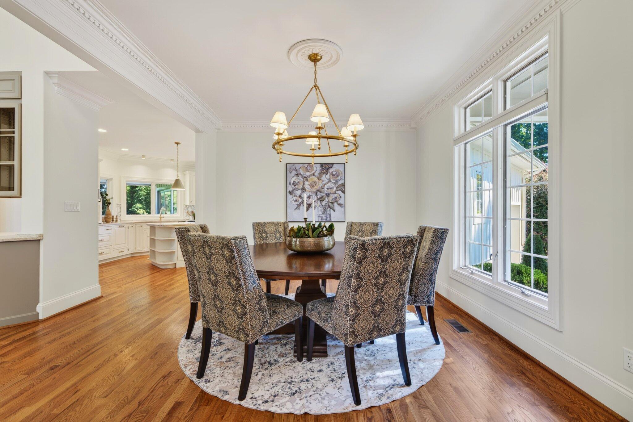 1117 Winding Oaks Way