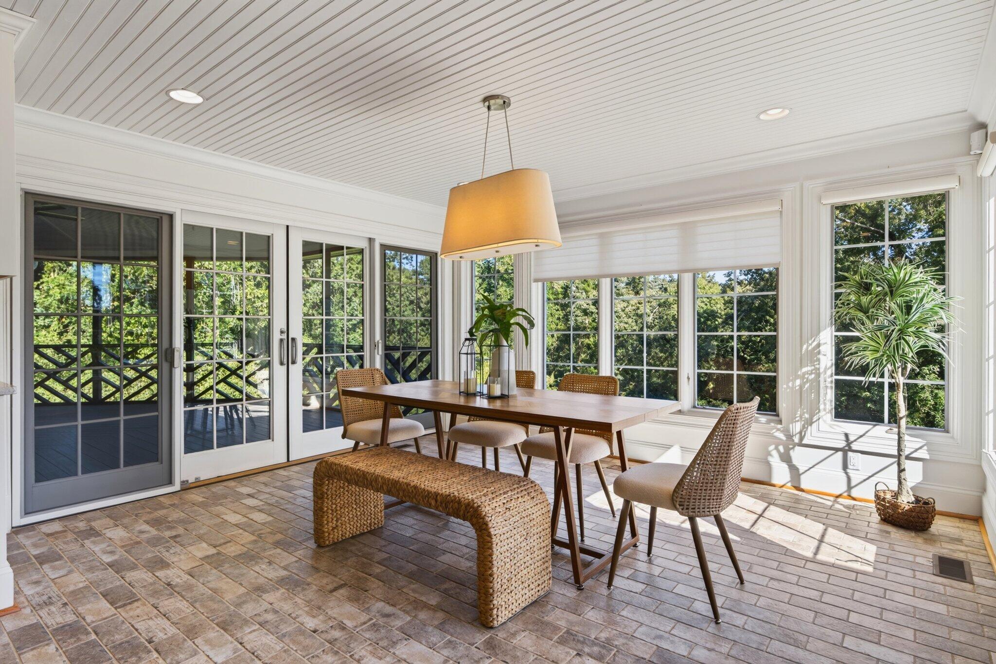 1117 Winding Oaks Way