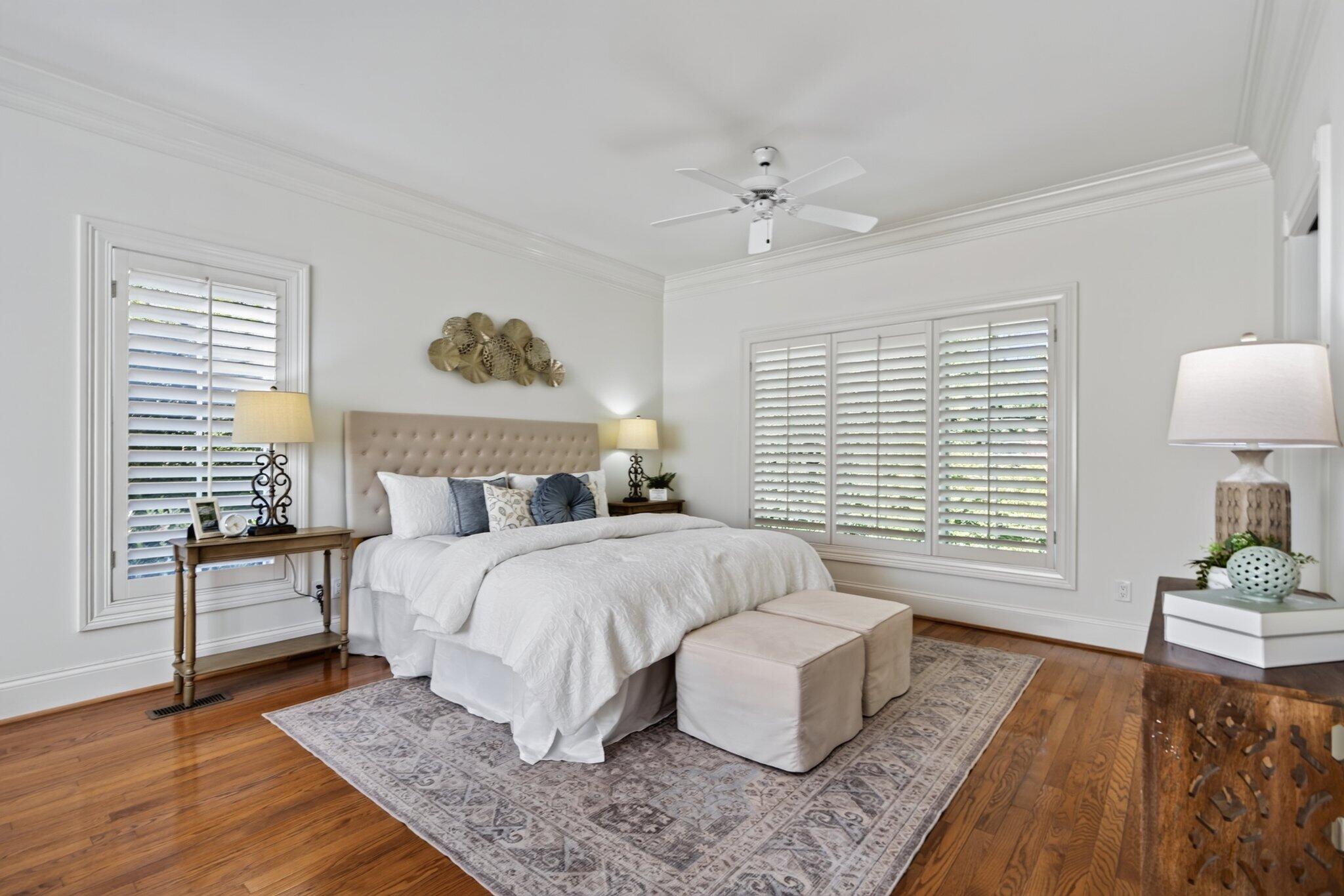 1117 Winding Oaks Way