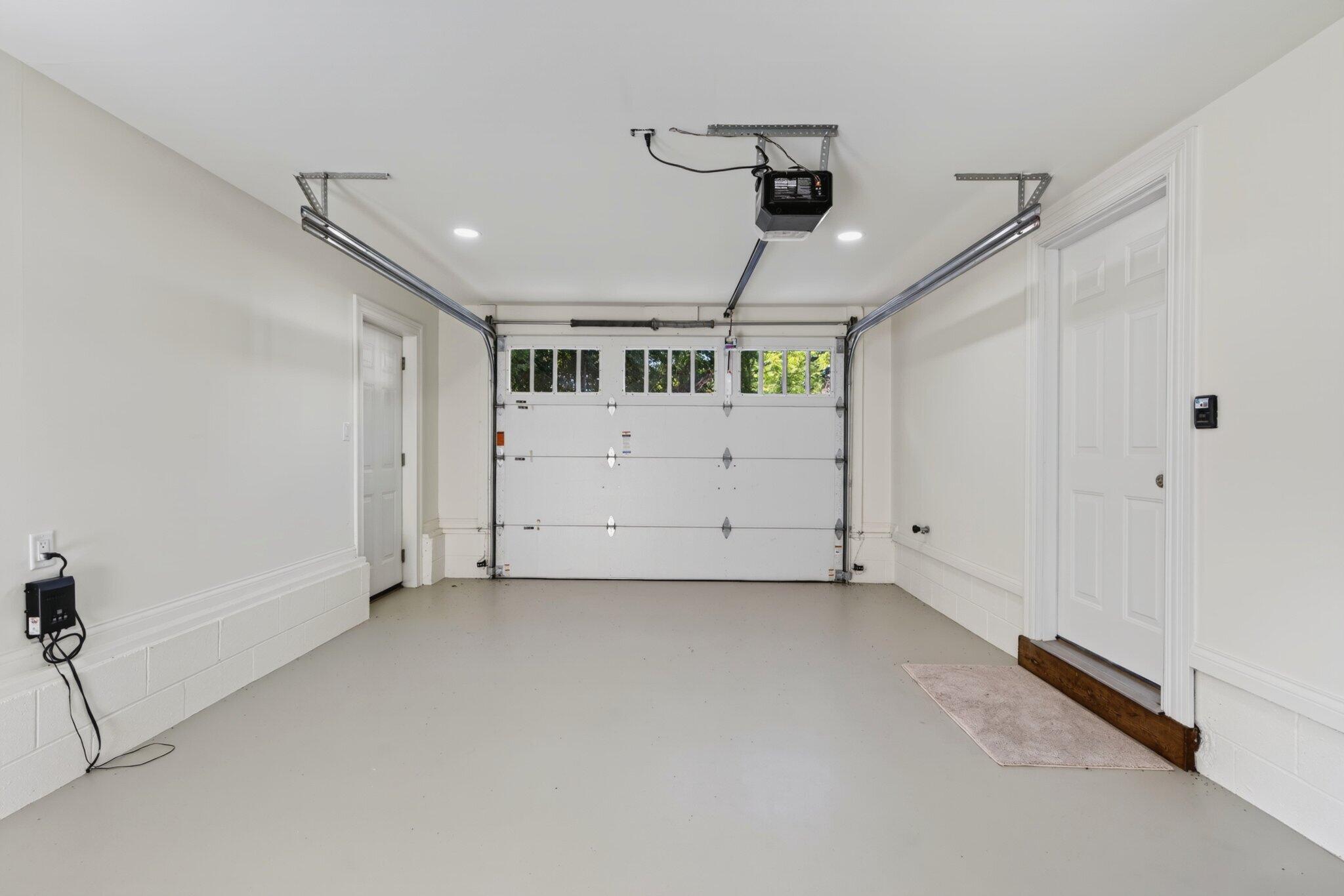 1117 Winding Oaks Way
