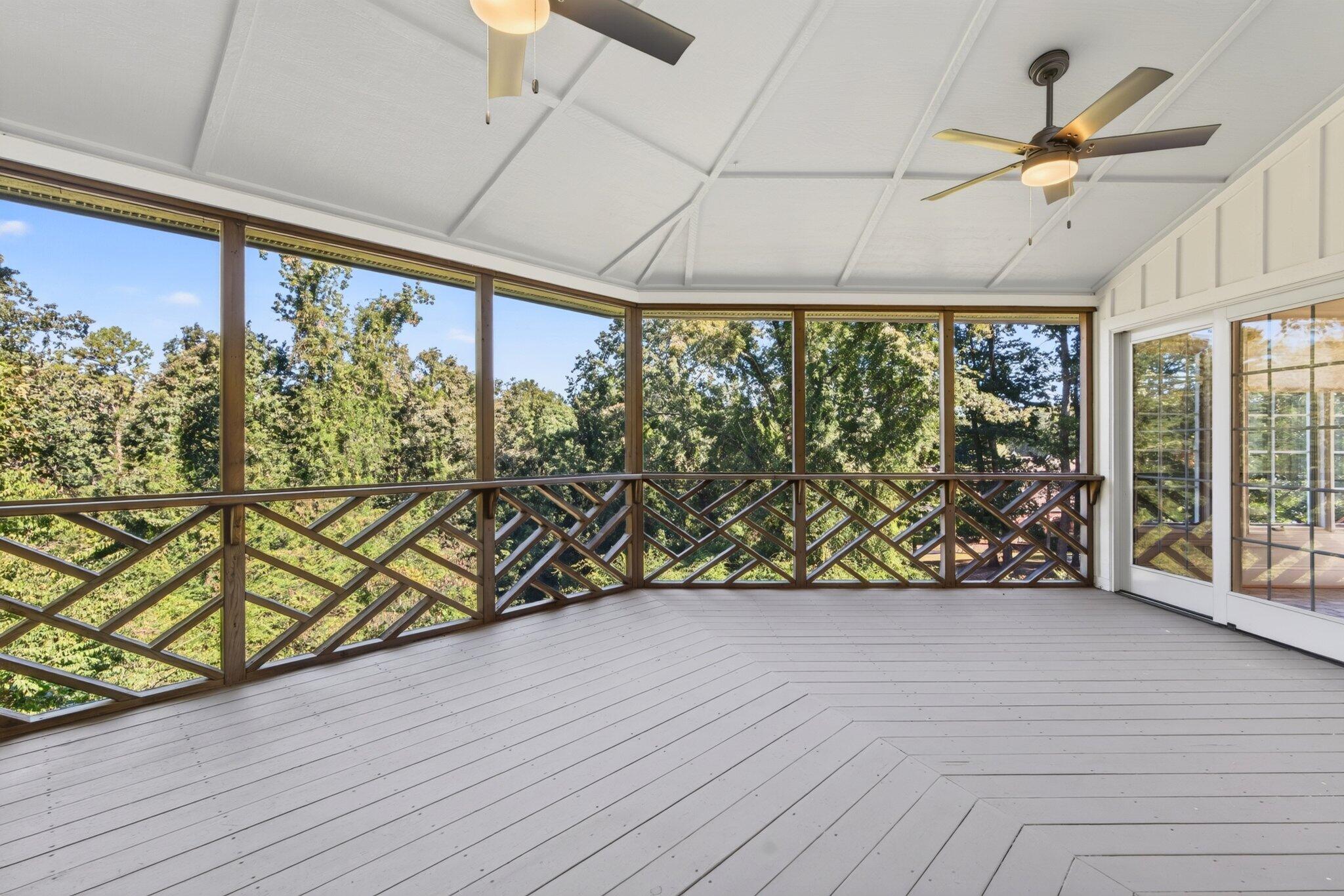 1117 Winding Oaks Way