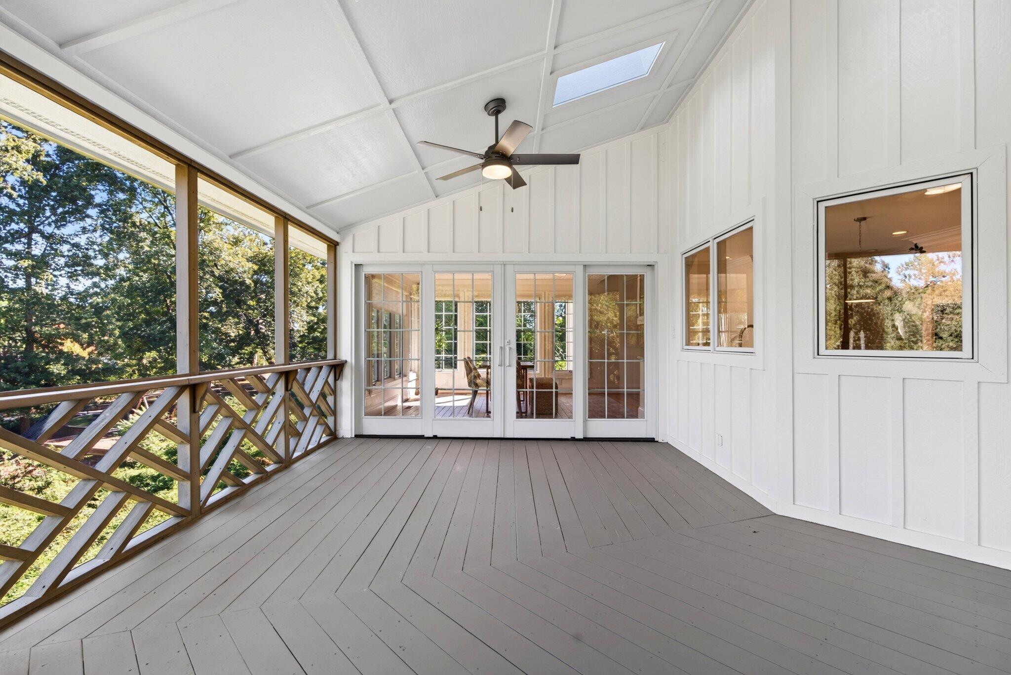 1117 Winding Oaks Way