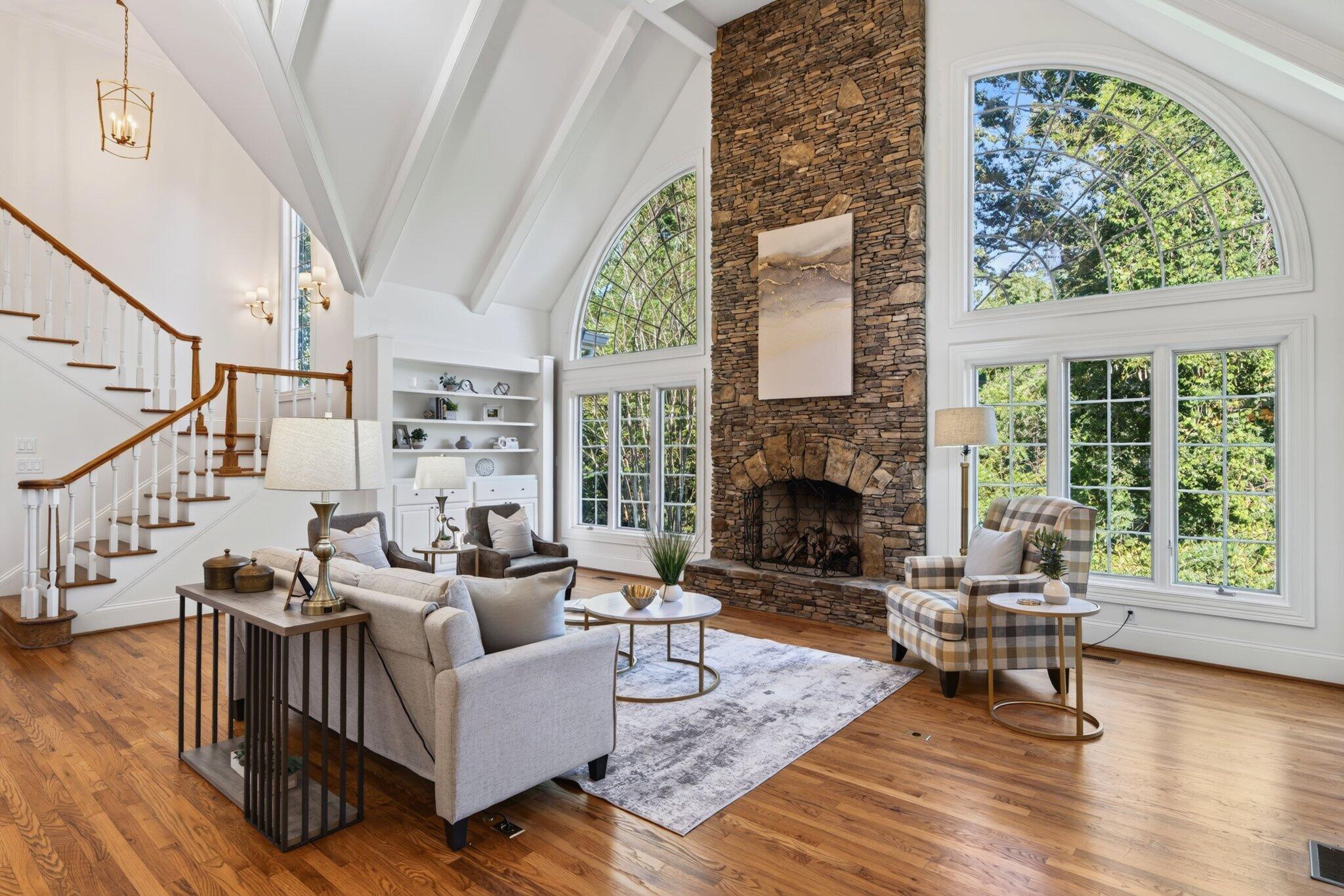 1117 Winding Oaks Way