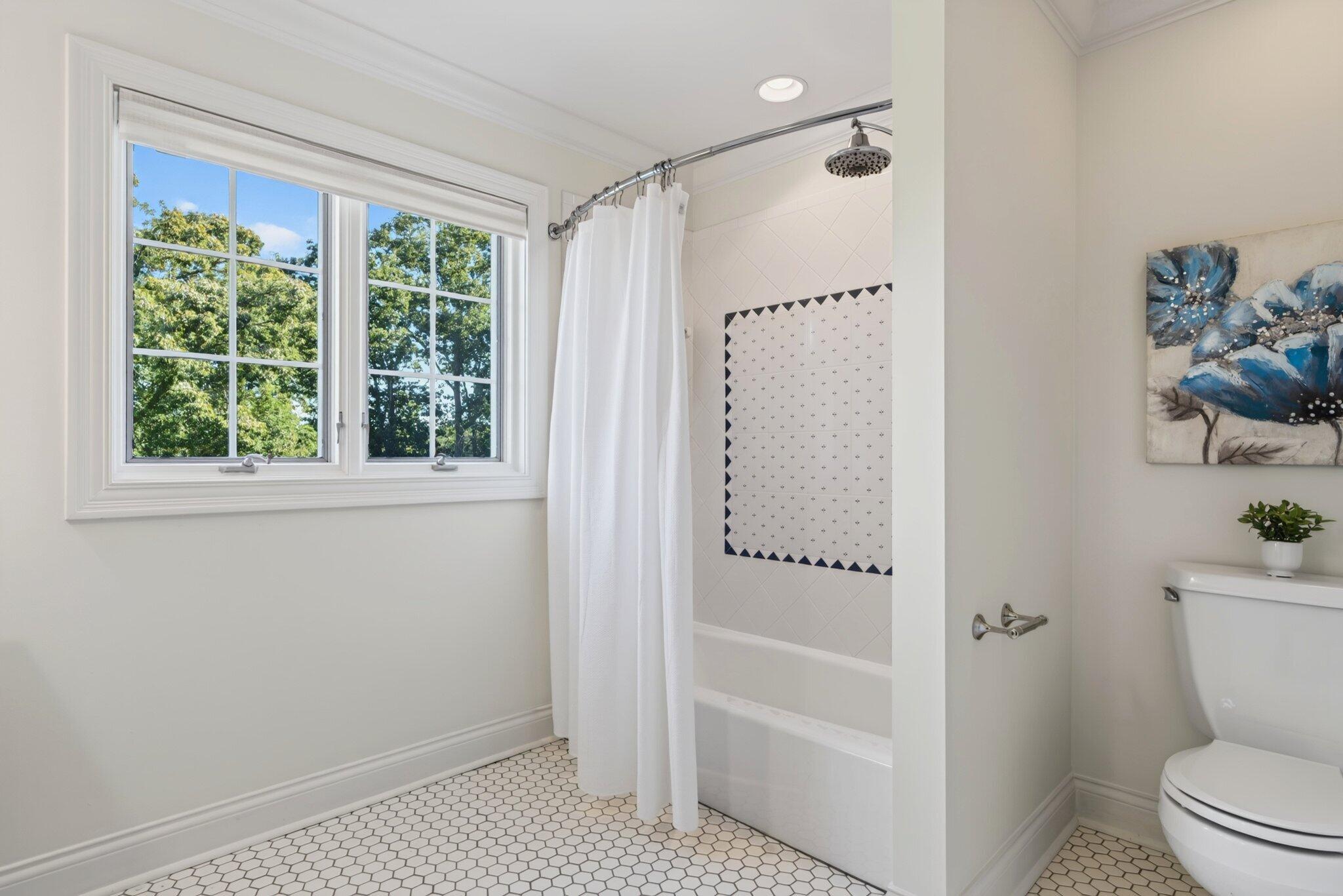 1117 Winding Oaks Way