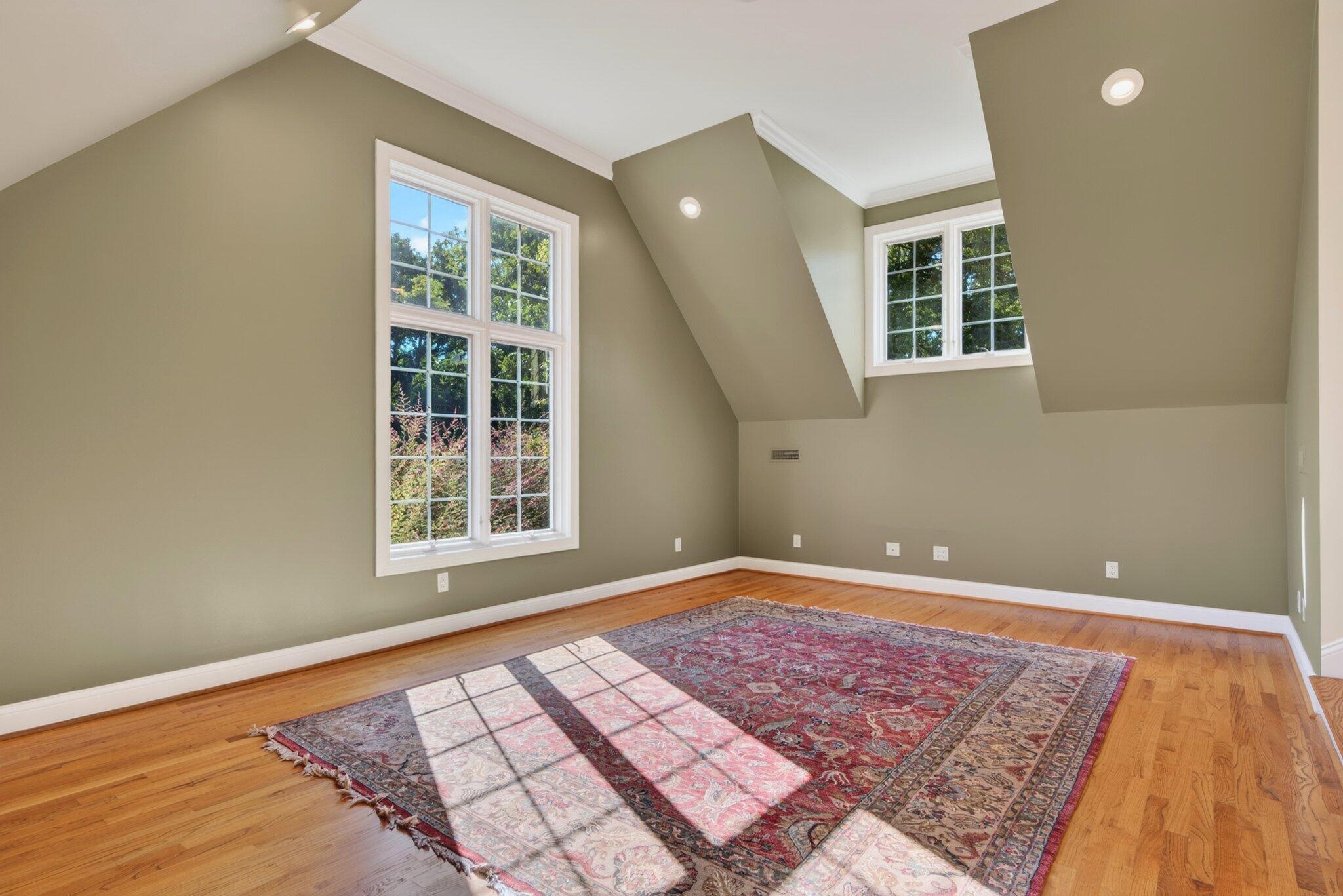 1117 Winding Oaks Way